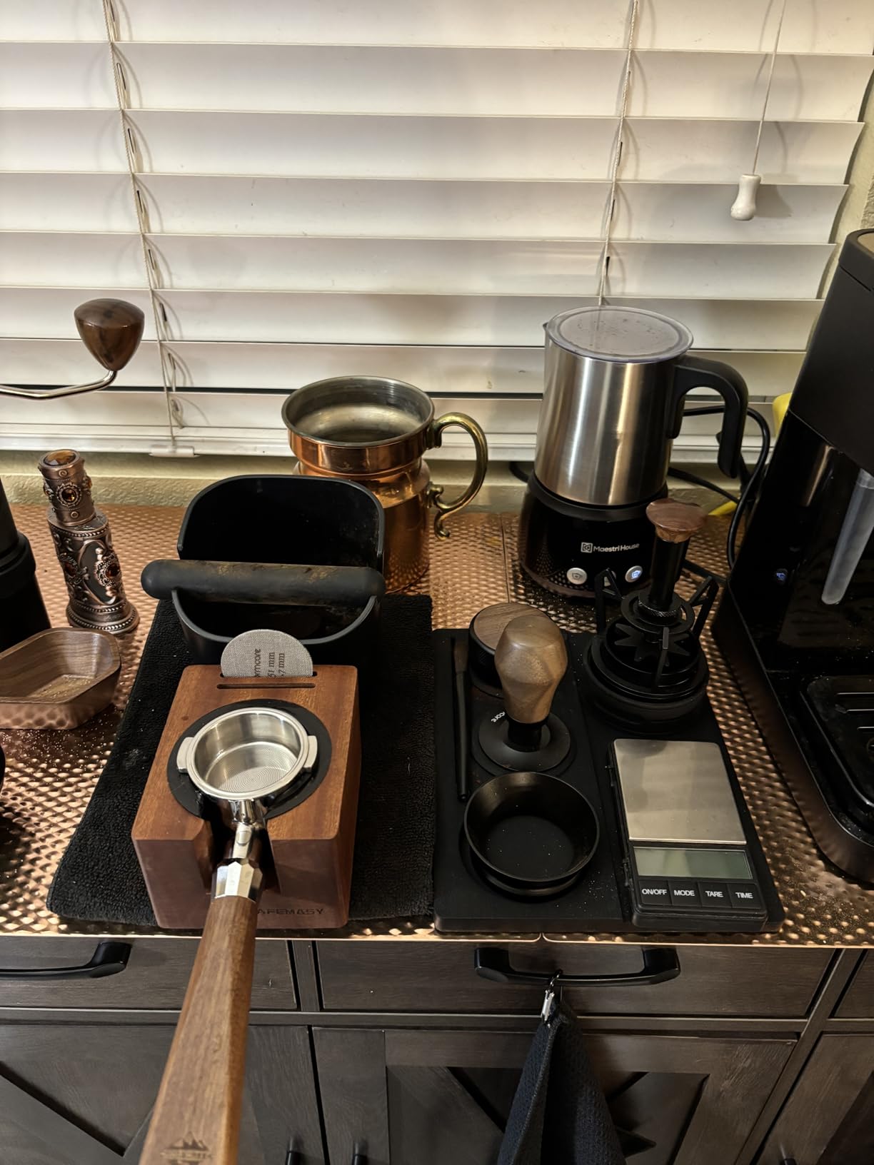 Maestri House Milk Frother, 4-in-1 Electric Milk Steamer and Frother, 16.9OZ 600W Smart Touch Control Hot and Cold Foam Maker, Memory Function for Latte, Cappuccinos, Warm Milk, Hot Chocolate Milk customer photo 1