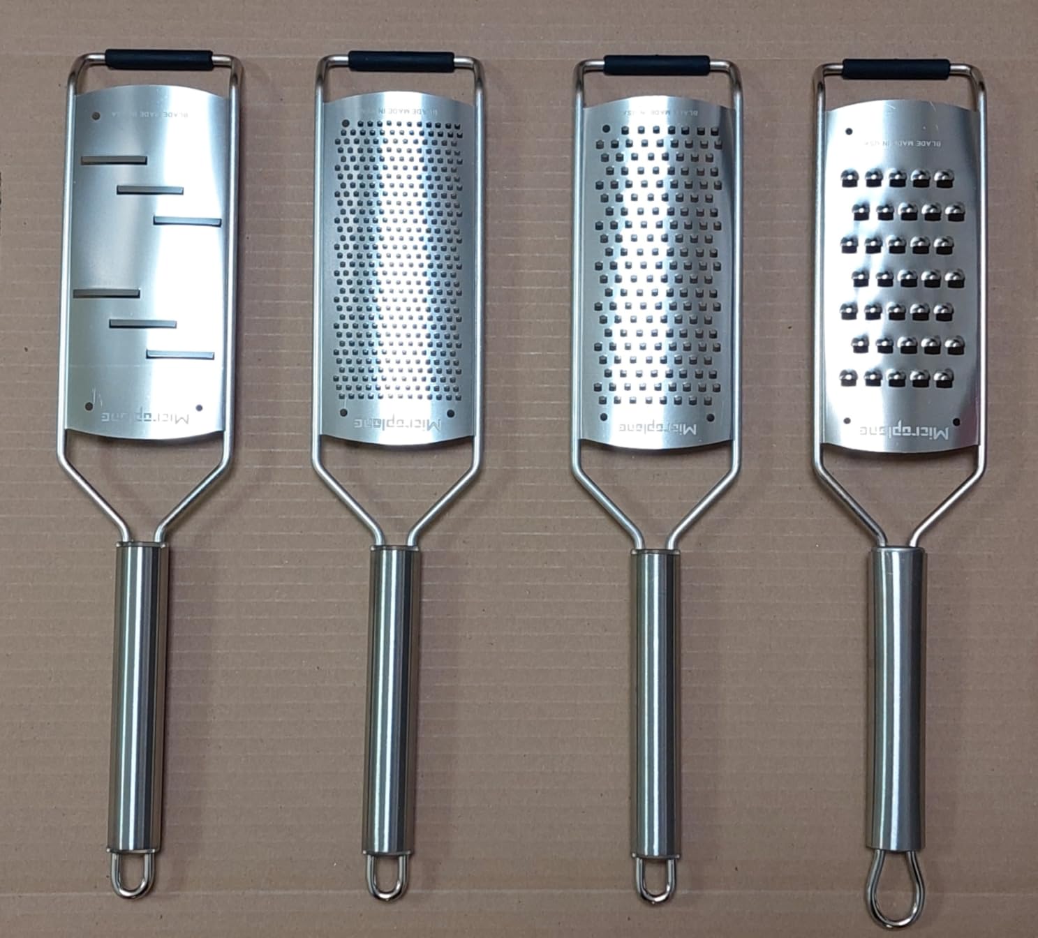 Microplane Professional Series Kitchen Grater new Fine for Hard Cheese, Citrus Fruits, Garlic, Chili, Cinnamon and Nutmeg with Stainless Steel Blades - Made in USA customer photo 1