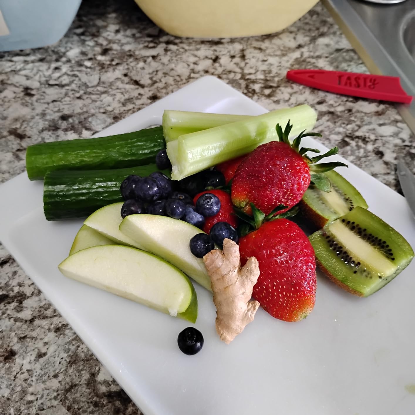 KIDISLE 8 in 1 Nut Milk Maker Blender, 32oz Homemade Soy, Almond, Oat, Coconut, Plant Based and Non Dairy Beverages, Automatic Soybean Machine With Delay Start/Keep Warm/Boil Water, Cream customer photo 2