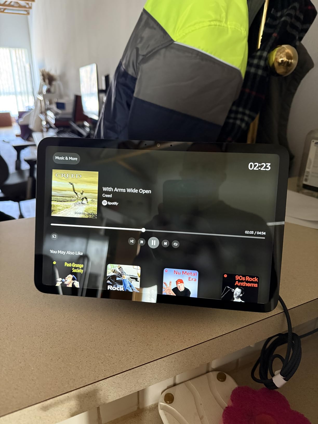 Amazon Echo Show 8 (newest model), Vibrant HD 8.7