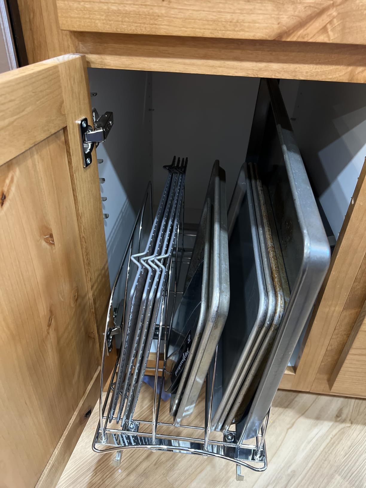 LYNK PROFESSIONAL Pull Out Cookie Sheet Organizer for Cabinet - Baking Sheet Organizer - Sheet Pan Organizer - Lifetime Ltd. Warranty - 14