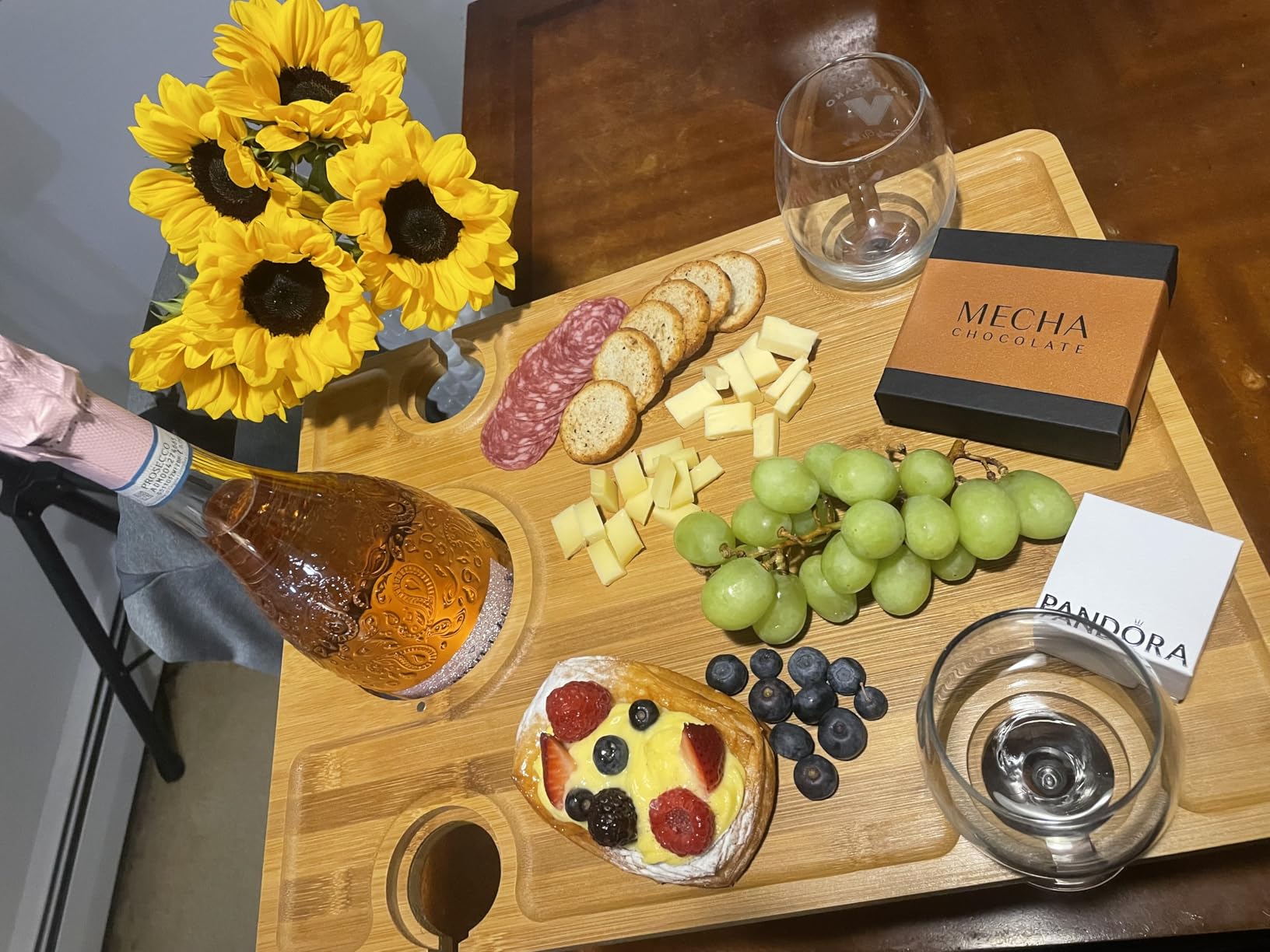 Outdoor Wine Picnic Table, Wooden Folding Picnic Table with Glass Holder, Bamboo Wine Glass Snack Tray for Indoor & Outdoor Use, Includes Picnic Mat & Tote Bag customer photo 1