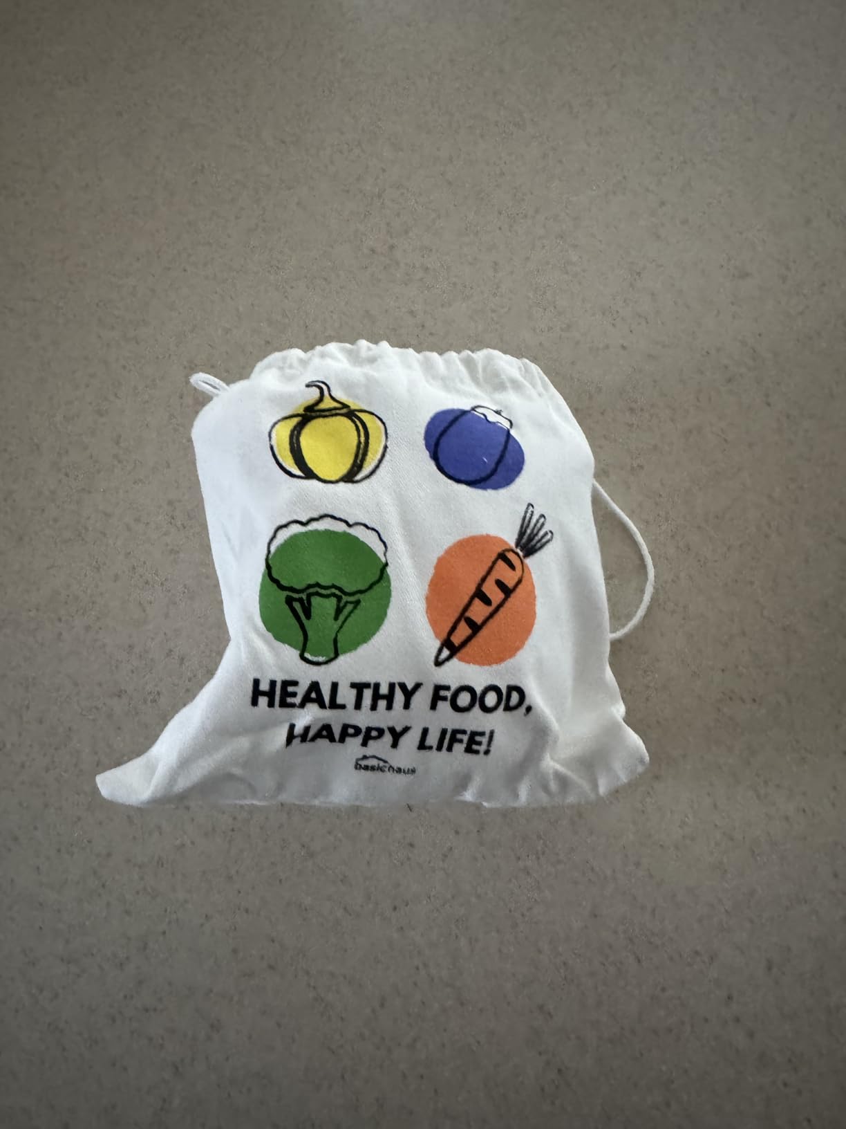 Reusable Silicone Stretch Lids for Food Storage in Fridge - Elastic Heat-Resistant Bowl Covers, Cups, Cans, Jars - Universal Food Grade Lid for Round and Rectangle Containers - 7 Pack - Multicolor customer photo 1