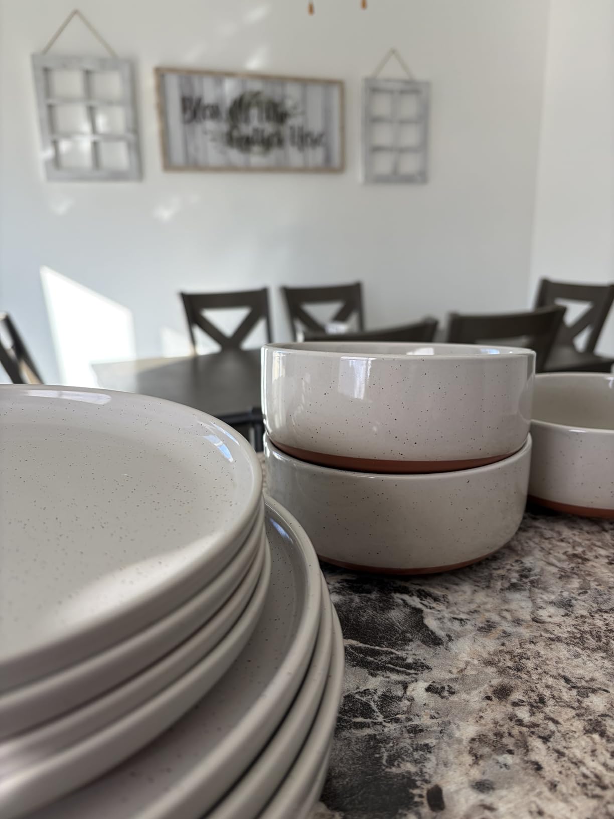 MALACASA Plates and Bowls Sets, 12 Pieces Modern Stoneware Dinnerware Set for 4 Kitchen Dinner Set Ceramic Dishware Dishes Set Microwave and Dishwasher Safe, White, Series TARA customer photo 1