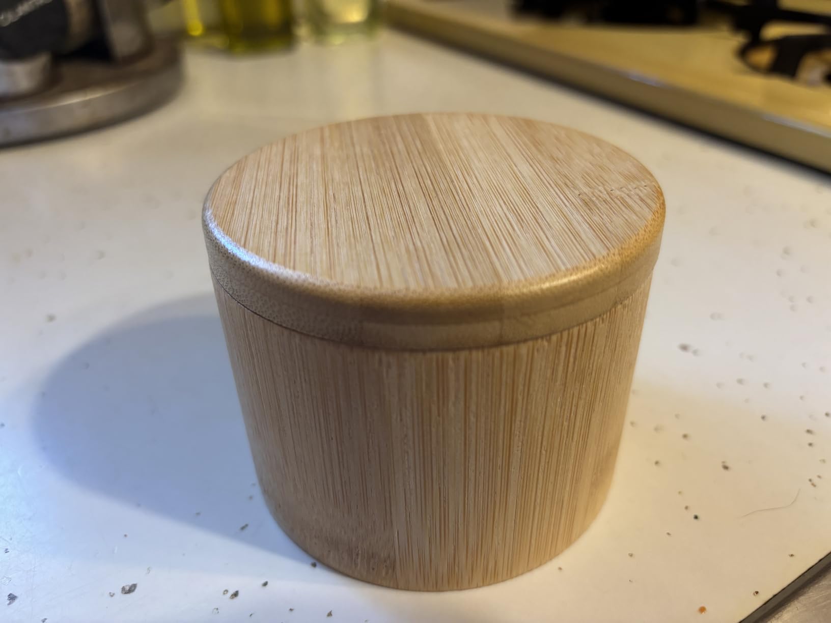 karmiero Salt Cellar, Bamboo Salt Container with Lid, Solid Salt Box Holder with 360° Swivel Lid for Countertop to Store Pepper Spice, Elegant Flaky Salt Containers Bowl on Your Kitchen, 6OZ customer photo 1