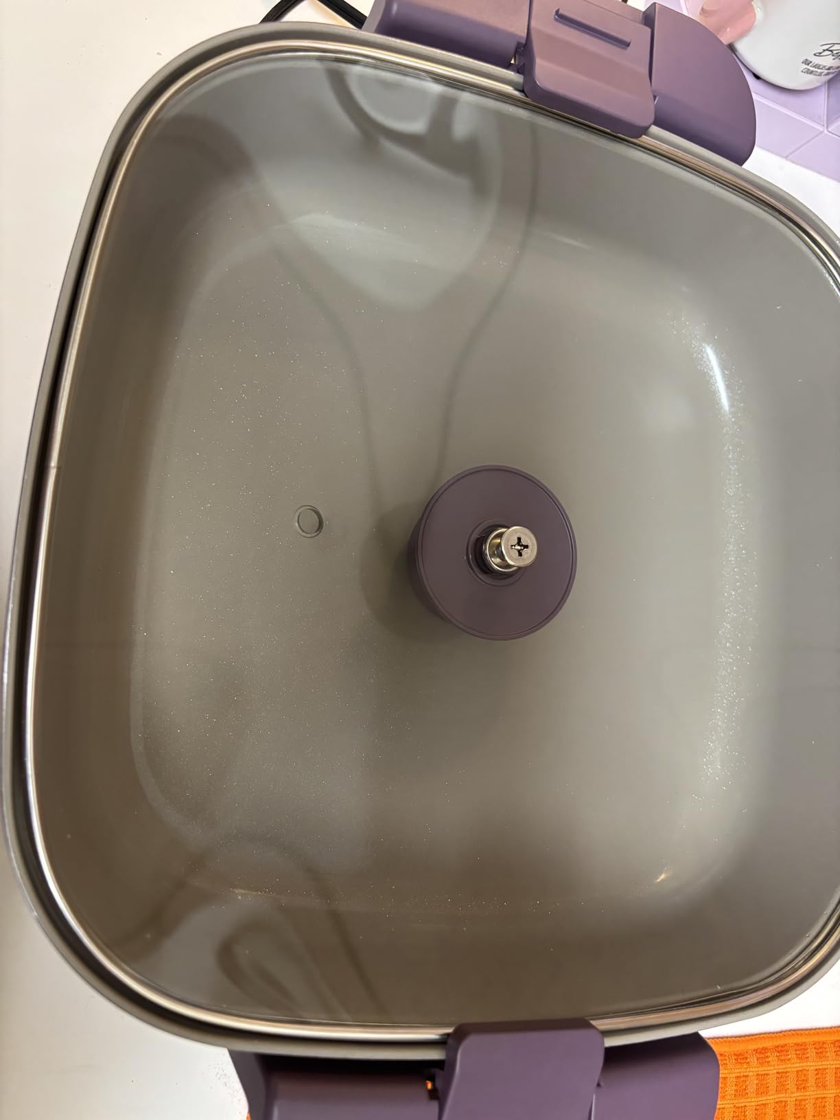 bella Make & Take Electric Skillet, Fits-anywhere kitchenware, EverGood Ceramic Coating, Adjustable Temperature & Dishwasher-Safe Tempered Glass Lid, Cast Aluminum Base, 1200 Watt, Oatmilk customer photo 2