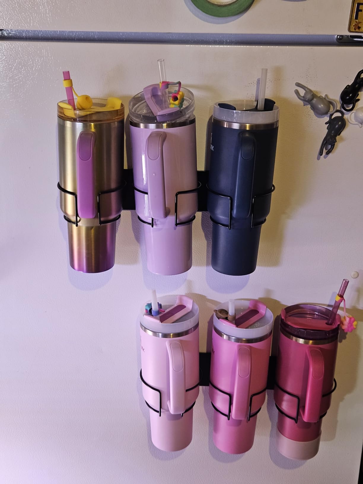 Arctiiro Magnetic Stanley Cup Holder for Refrigerator, Water Bottle Organizer for Stanley 40 oz with Tumbler Lid Organizer, Kitchen Pantry Organizers and Storage for Stanley Cup Accessories customer photo 1