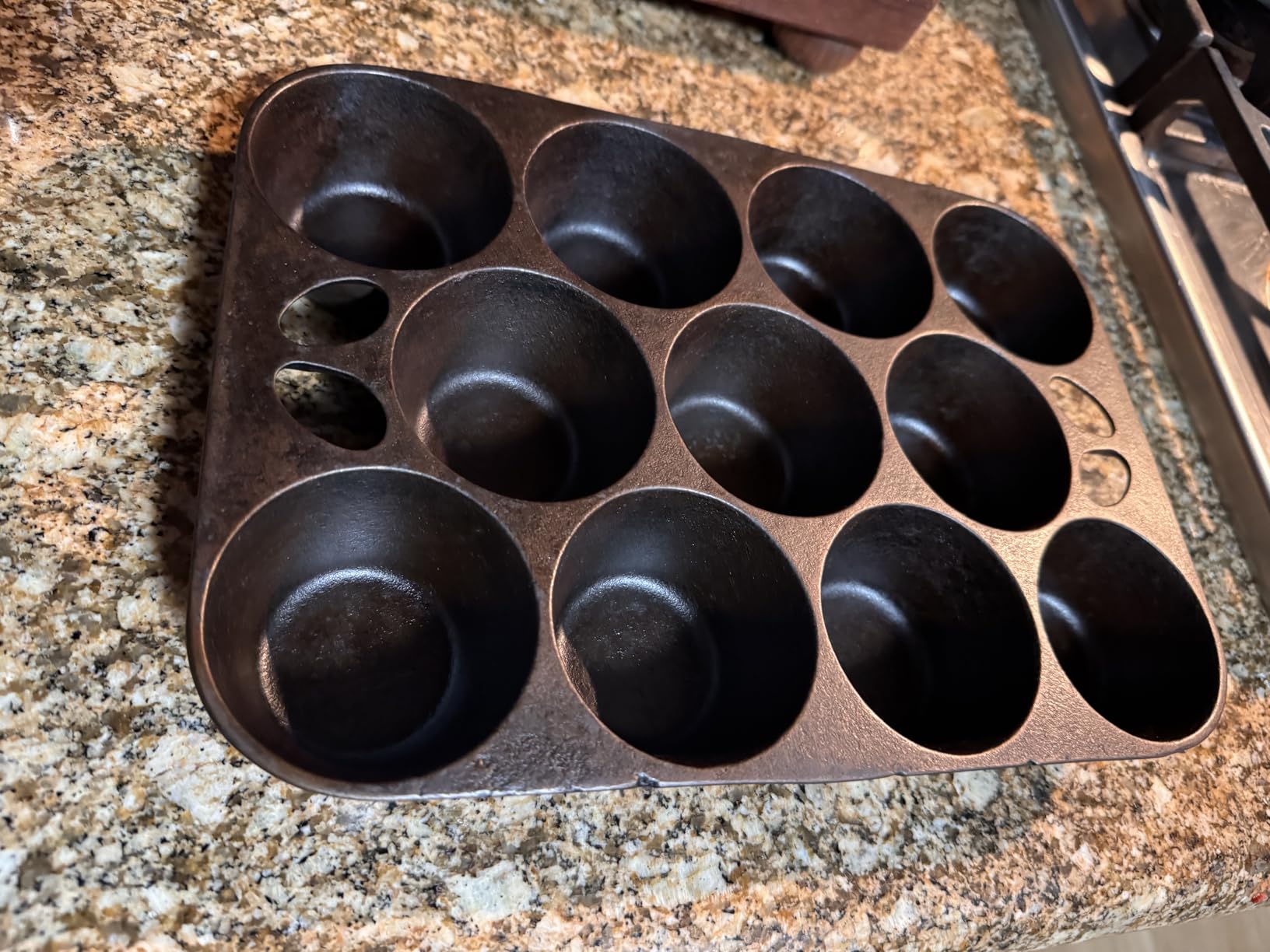 CARON & DOUCET - New Ultimate Cast Iron Set: Seasoning Oil, Cleaning Soap & Restoring Scrub | 100% Plant-Based & Best for Cleaning Care, Washing, Restoring & Seasoning Skillets, Pans & Grills! customer photo 1