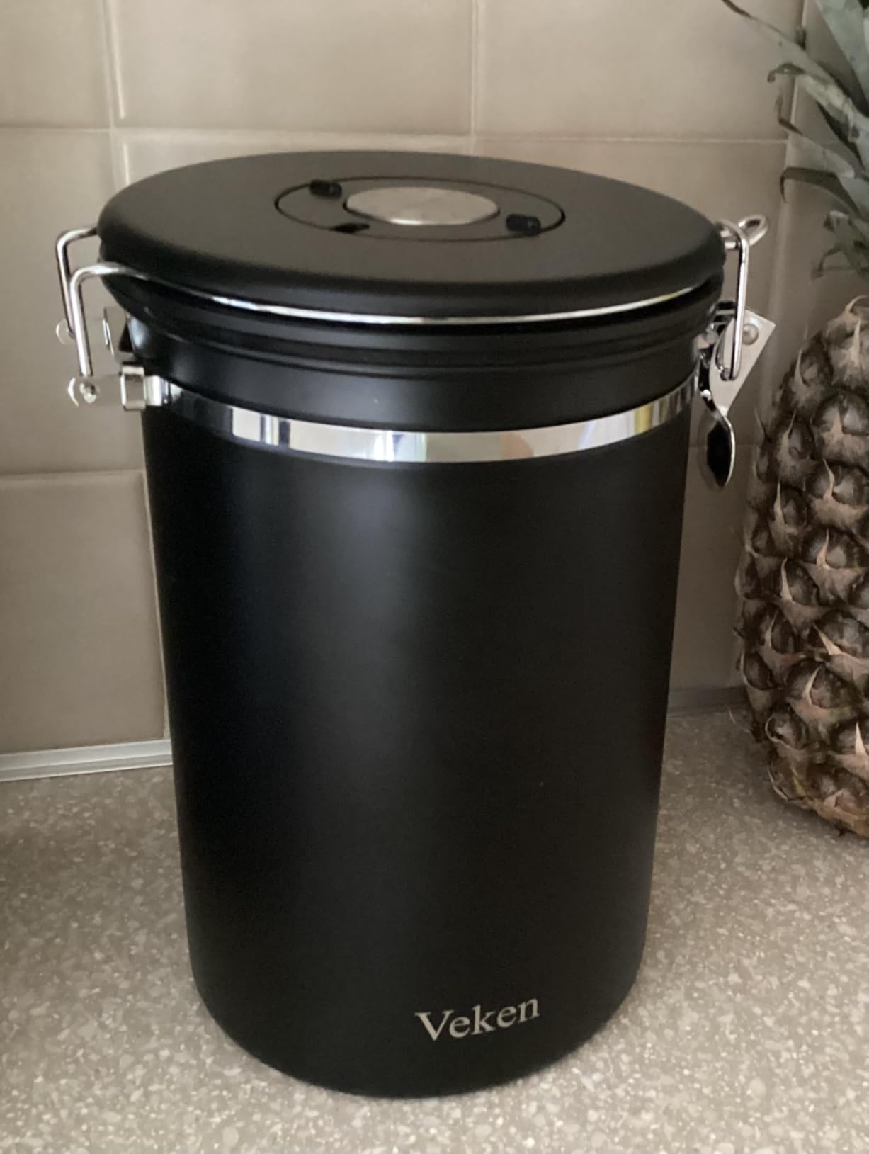 Veken Coffee Canister, 39OZ Large, Airtight Stainless Steel Food Storage Container for 2.2lbs Coffee Beans,Ground, Sugar,Espresso,Rice,Tea,Flour, Cereal,Home Kitchen Pantry Bar Accessories, Gifts,Gray customer photo 2