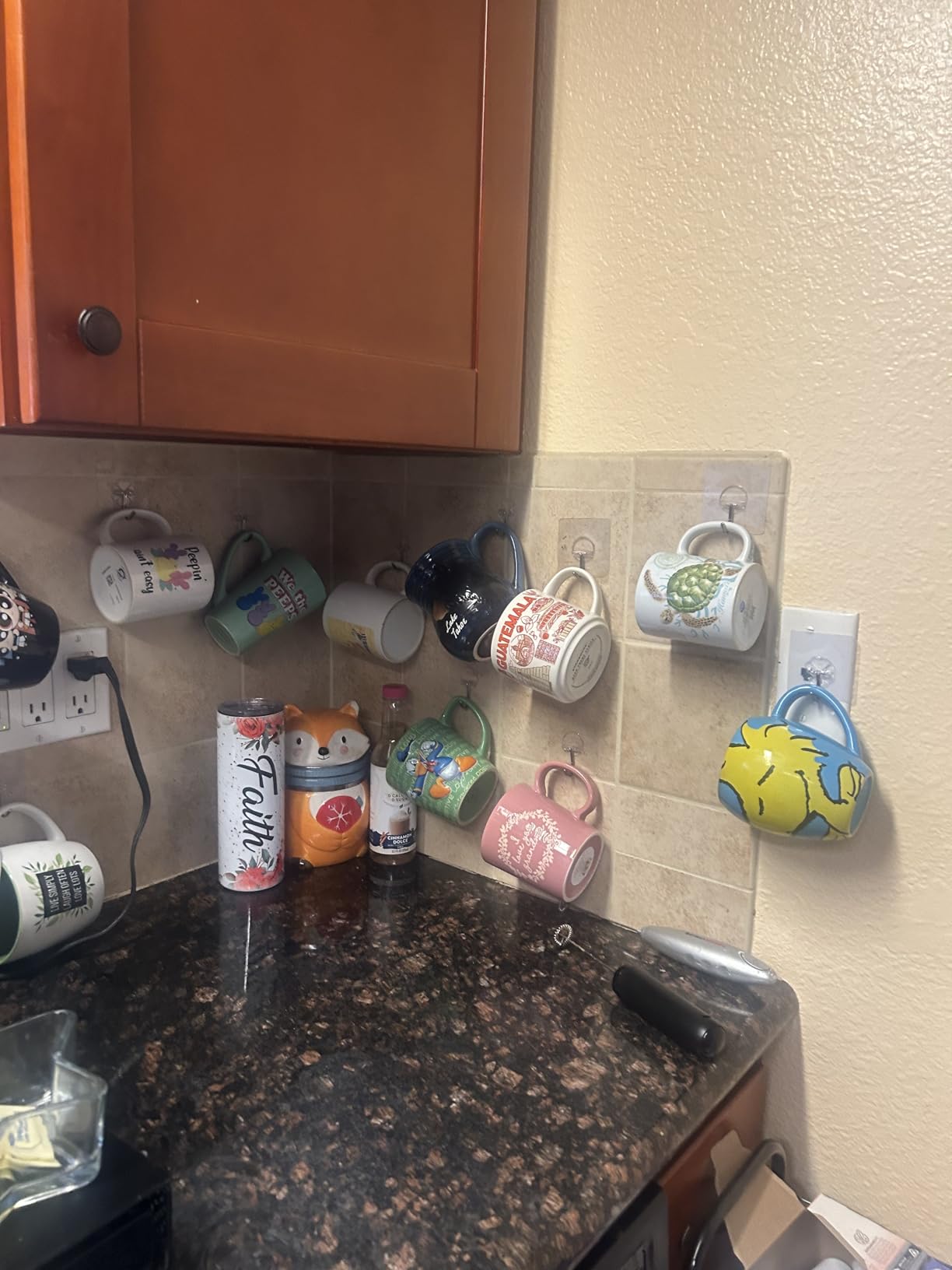 JINSHUNFA Adhesive Wall Hooks 13LB Heavy Duty No Drill Large Transparent Waterproof Hooks for Bathroom Kitchen Towel Coat 8 Pack customer photo 2