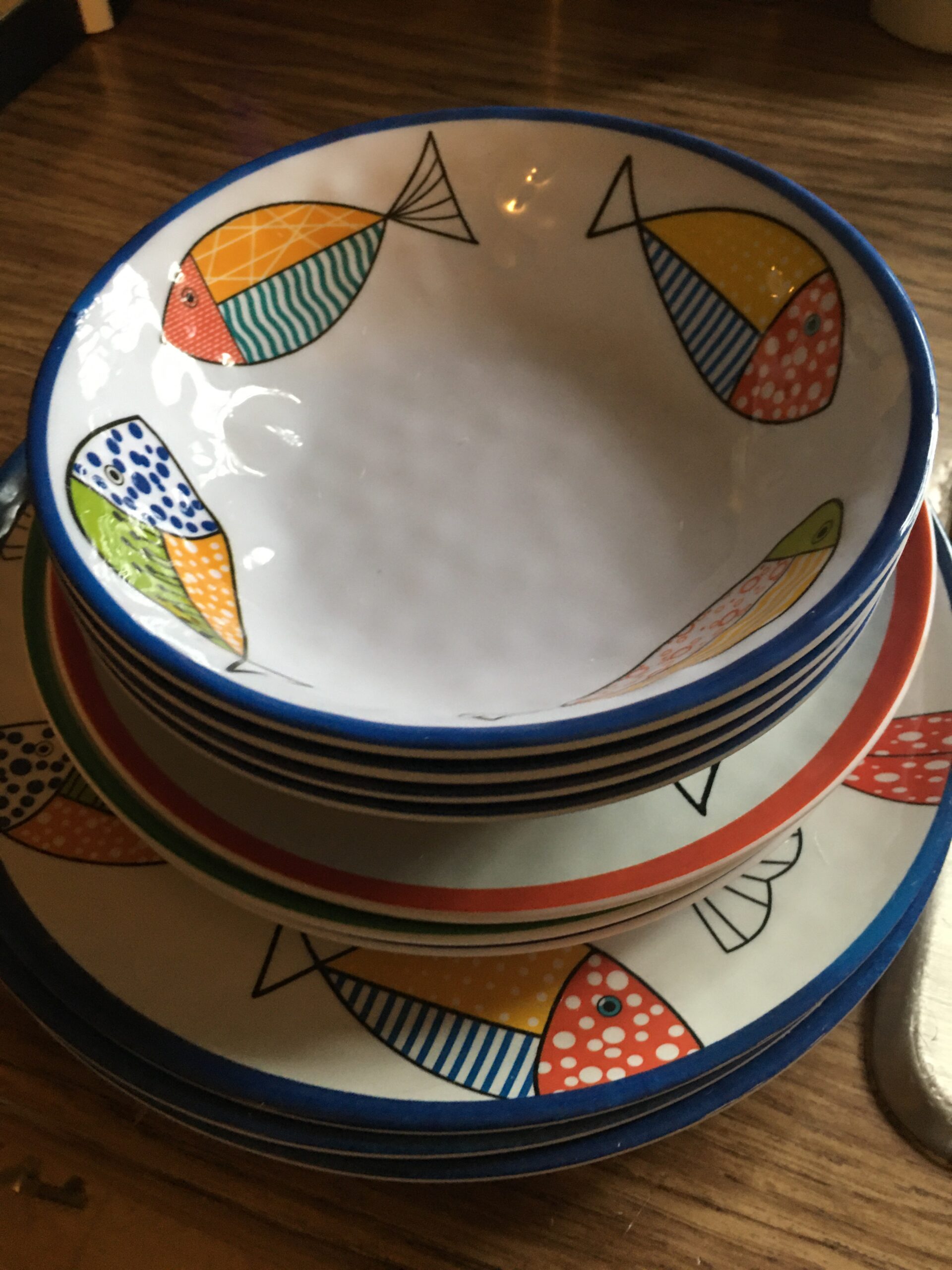 12-Piece Melamine Turtle Dinnerware Set, Ocean Plates and Bowls Sets, Indoor Outdoor Dish Sets for 4, Unbreakable Lightweight Tableware Set - Turtle customer photo 1