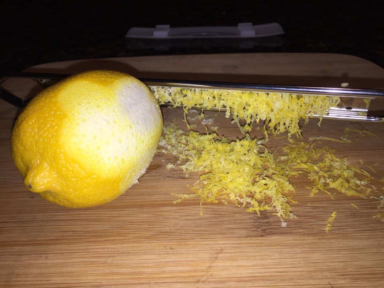 Zester Grater, Lemon Zester Grater with Handle, Premium Stainless Steel Citrus Zester for Parmesan, Garlic, Chocolate, Ginger, Non-Slip Grip, Safety Cover & Cleaning Brush, Black customer photo 2