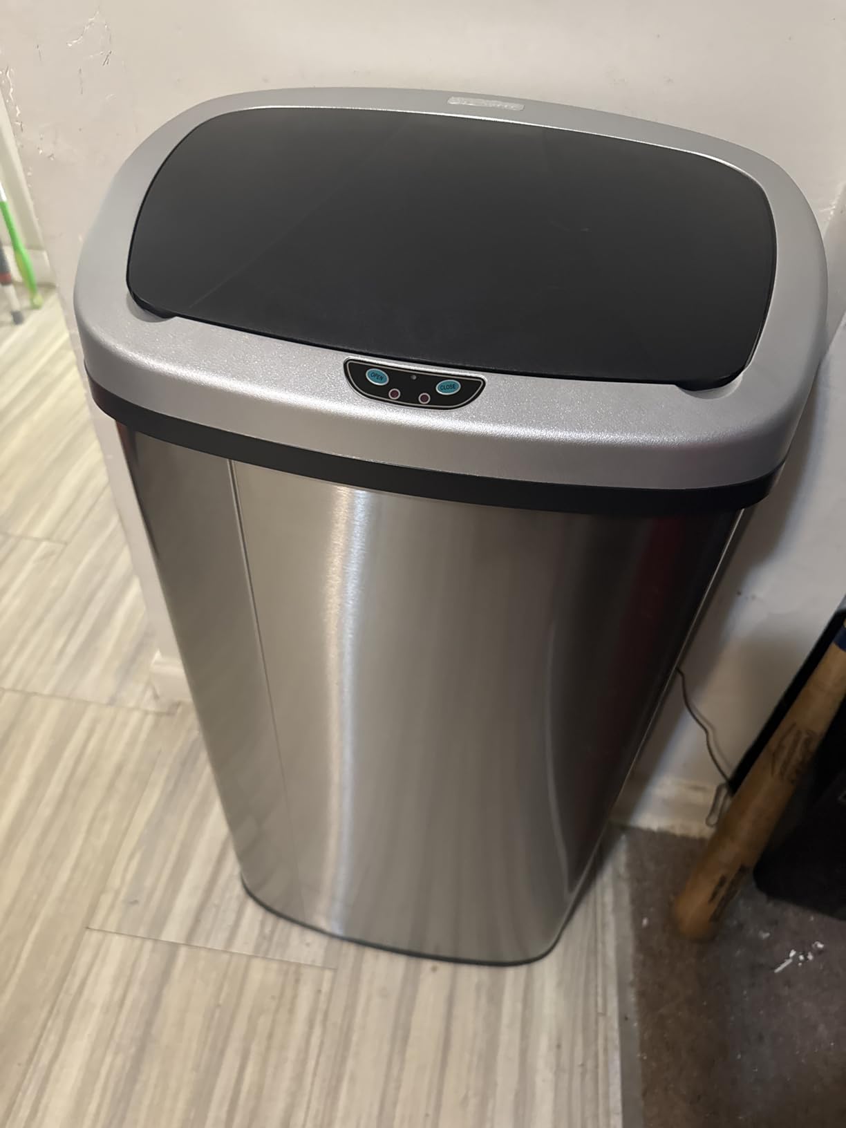 iTouchless 91 Liter / 24 Gallon Sensor 2.0 Kitchen Trash Can with Lid, Commercial Grade Automatic Stainless Steel Touchless Recycle Bin, AbsorbX Odor Filter, for Home, Office, Restaurant, Lobby, Store customer photo 1