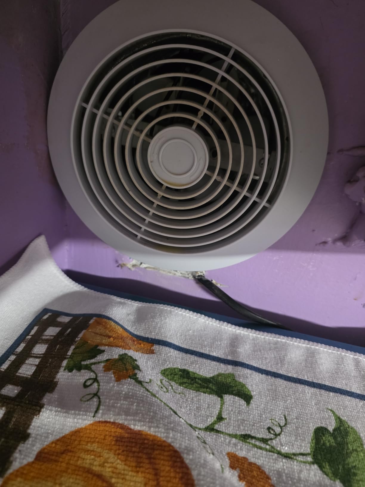 Quini 512M 6-inch Through Wall Exhaust Fan, 80 CFM 4.0 Sones, Bathroom Wall Exhaust Fan, Kitchen Ventilation Fan, 6-inch Diameter Vent, Retractable Duct customer photo 1