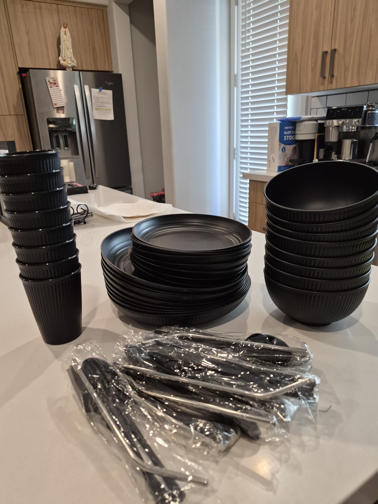 Wheat Straw Dinnerware Sets,64-Piece Plates and Bowls Sets for 8-Unbreakable,Reusable Plastic Dish Set-Dinner Plate/Dessert Plate/Cereal Bowl/Cup/Utensils-Dishwasher Safe 64P-JadePeak Lake Sunset customer photo 1