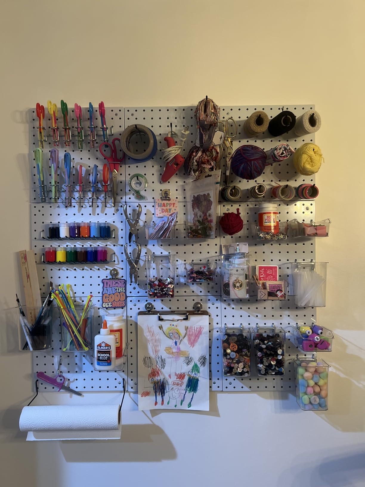 Peg Board Kit, Includes Pegboard and Accessories,with Hooks and Bins,Peg Board Wall Organizer for Office,Ornaments Display,Crafts Organization (129, White) customer photo 1