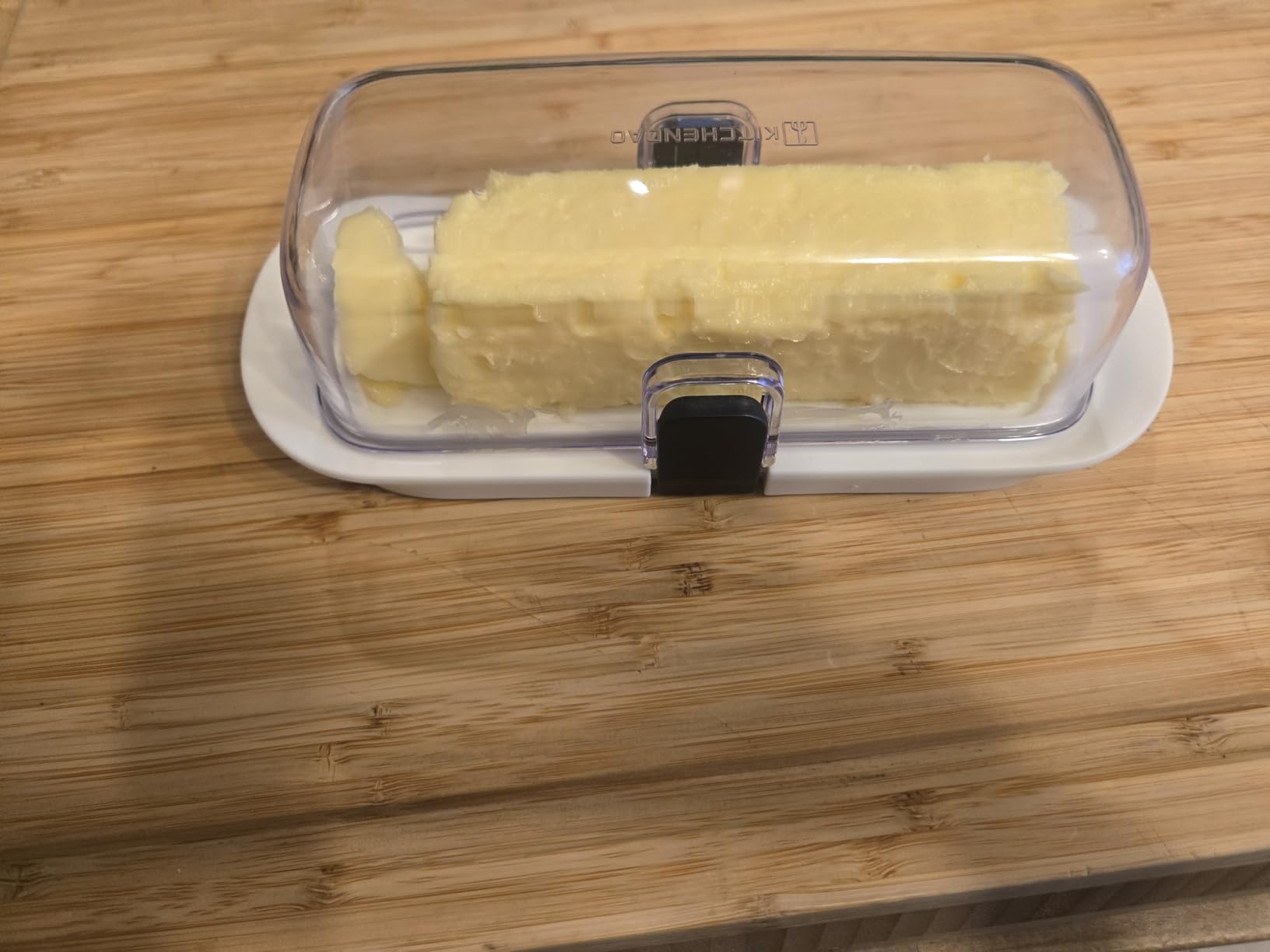 KITCHENDAO One-handed Airtight Butter Dish with Lid for Countertop and Refrigerator Door Shelf, Butter Holder with One Press to Open/Close Secure Latching Buckle for West/East Coast Butter (White) customer photo 2