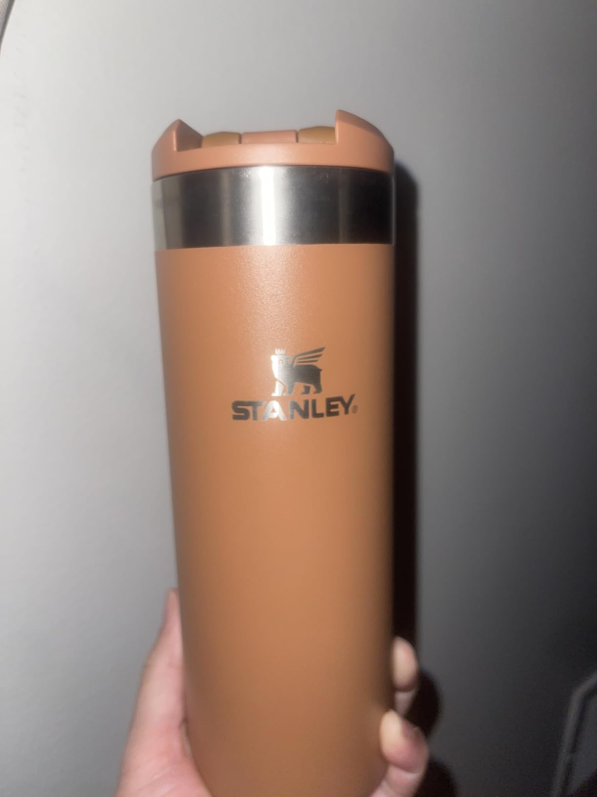 STANLEY Transit FlipTop Mug | Leakproof Coffee Travel Cup | Vacuum Insulated Stainless Steel | Stays Hot or Cold for Hours | BPA-Free | 20 oz | Black 2.0 customer photo 2