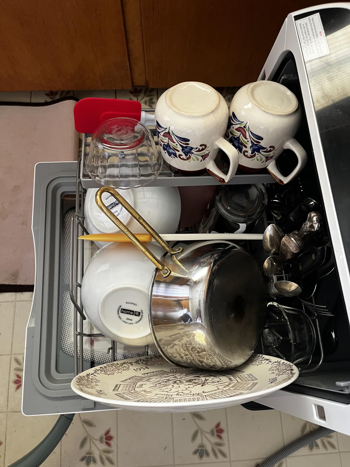 AIRMSEN Portable Countertop Dishwashers, 5 Washing Programs Mini Dishwashers with 1.2 Gal Built-in Water Tank and Double-layered Glass Door, No Hookup Needed for Home, Apartments & RVs customer photo 2