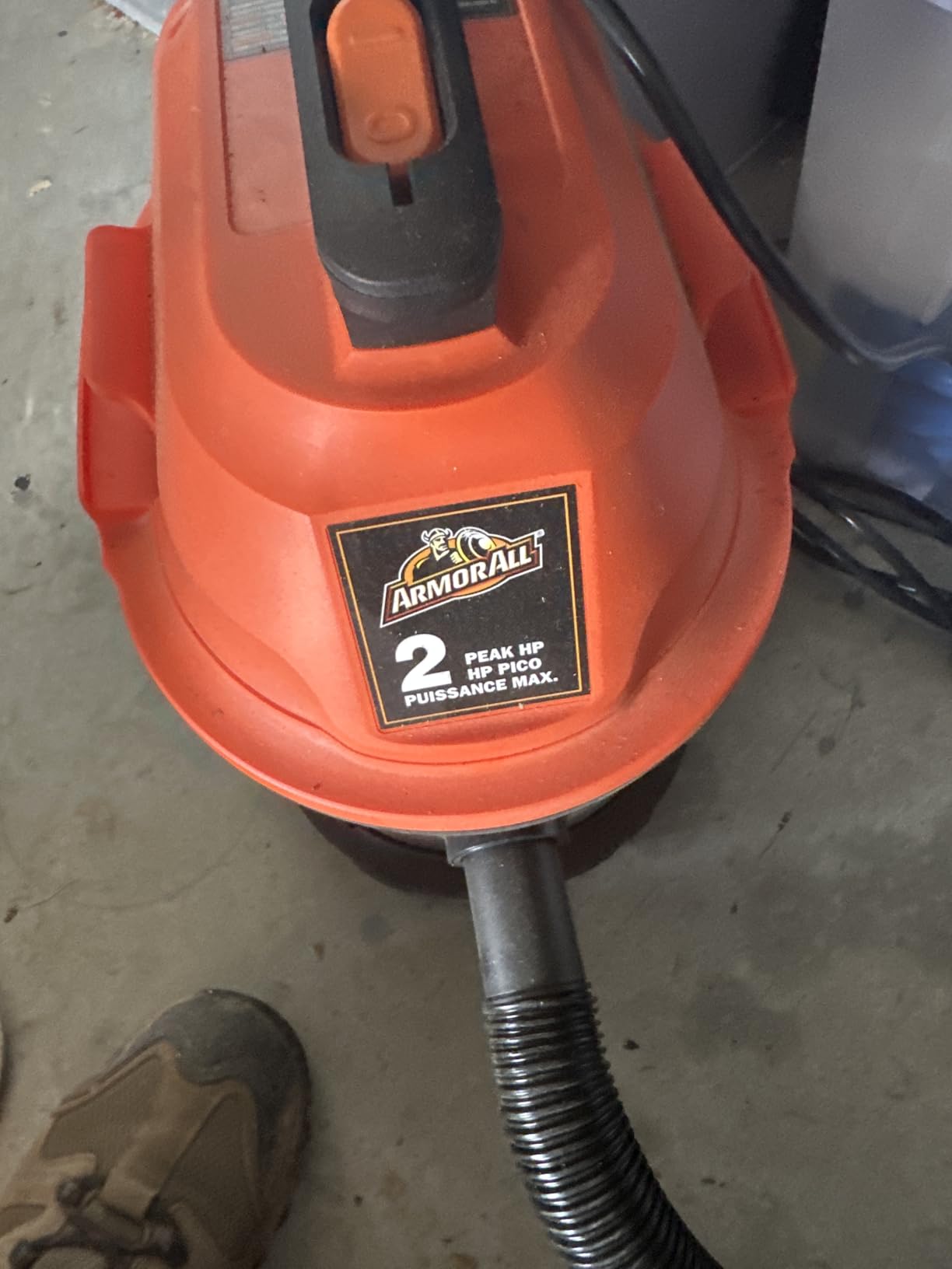 Armor All AA255W Wet/Dry Utility Vac 2.5 Gallon, 2.5-Gallon, Orange/Black customer photo 1