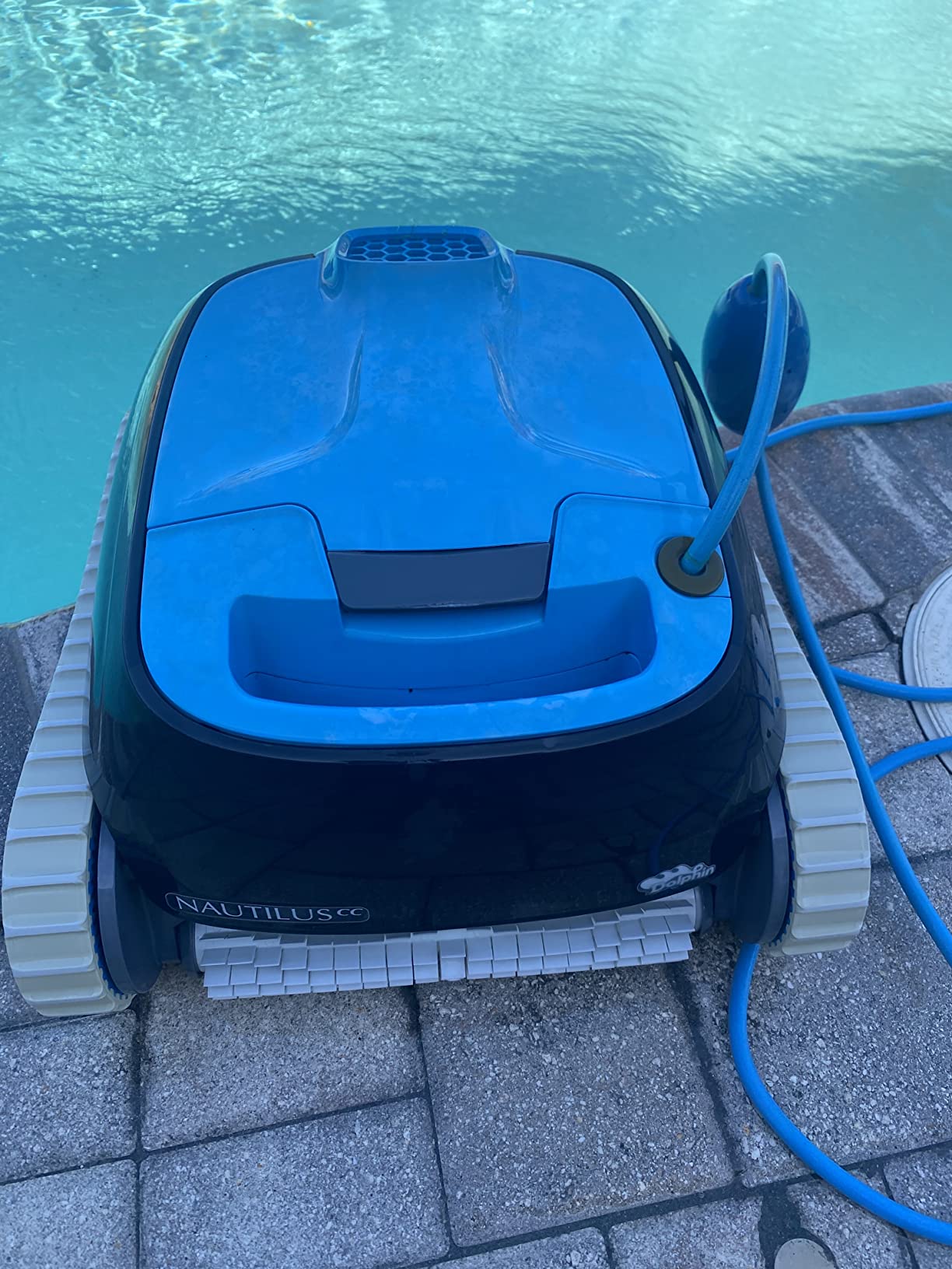Dolphin Nautilus CC Automatic Robotic Pool Vacuum Cleaner, Wall Climbing Scrubber Brush, Top Load Filter Access, Ideal for Above/In-Ground Pools up to 33 FT in Length customer photo 1
