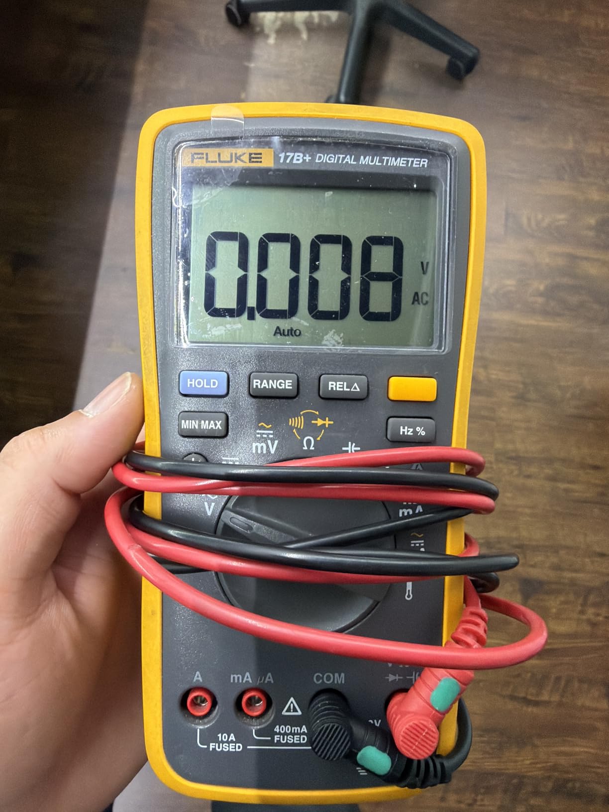 Fluke 17B+ Digital Multimeter, for Electrical Applications, Measures AC/DC Voltage 1000V, Current Measurements to 10A, Resistance, Continuity, Diode, Capacitance, Frequency, and Temperature Testing customer photo 1