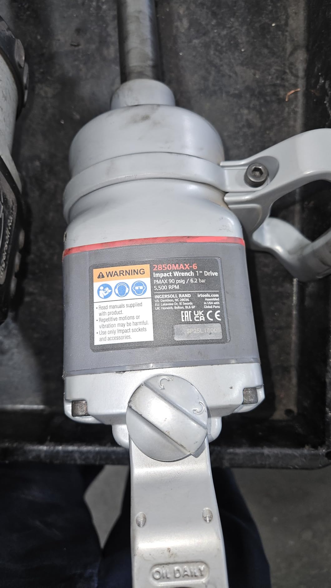 Ingersoll Rand 2850MAX-6 1-Inch 5,500 RPM Impact Wrench with 6-Inch Anvil Extension customer photo 2