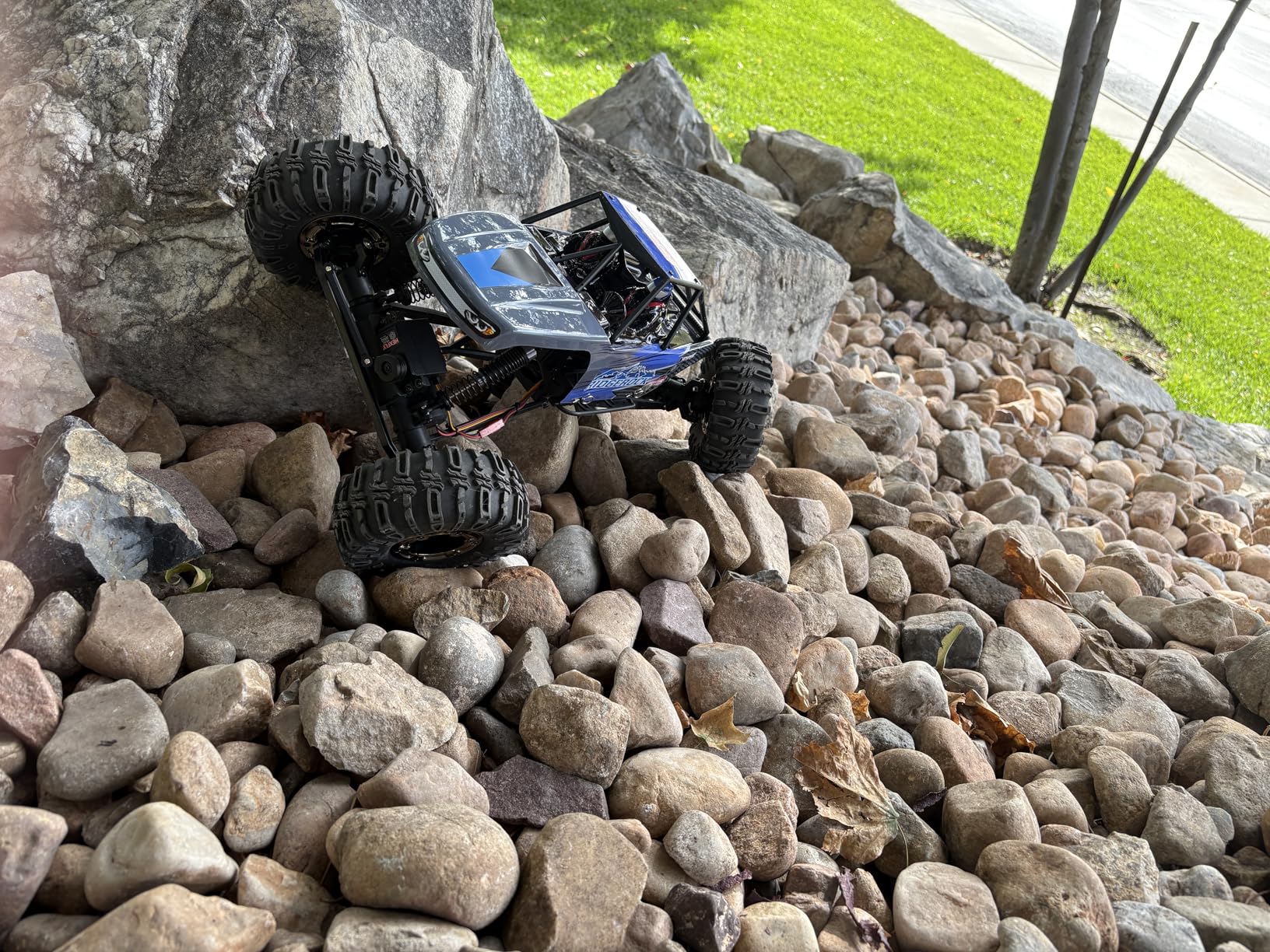 Redcat Racing Danchee Ridgerock 1/10 Scale 4WD Electric RC Rock Crawler – RC Truck RTR with 2.4GHz Radio, Dual Motors, 4-Wheel Steering, USB Charger with RC Crawler Li-ion Battery customer photo 2