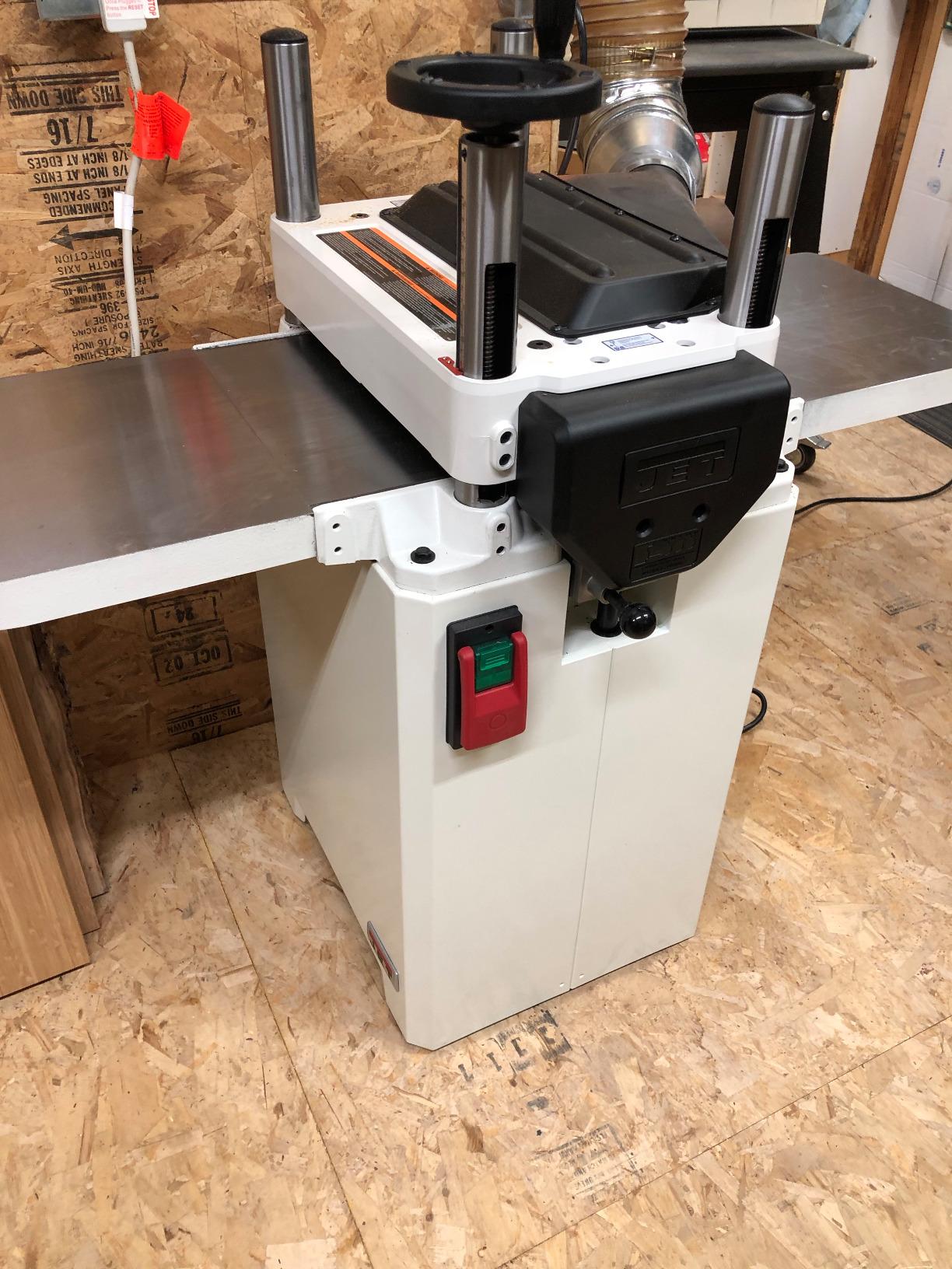 JET 15-Inch Thickness Planer, Helical Style Cutterhead, 3 HP, 230V 1Ph (JPW-15BHH) customer photo 1