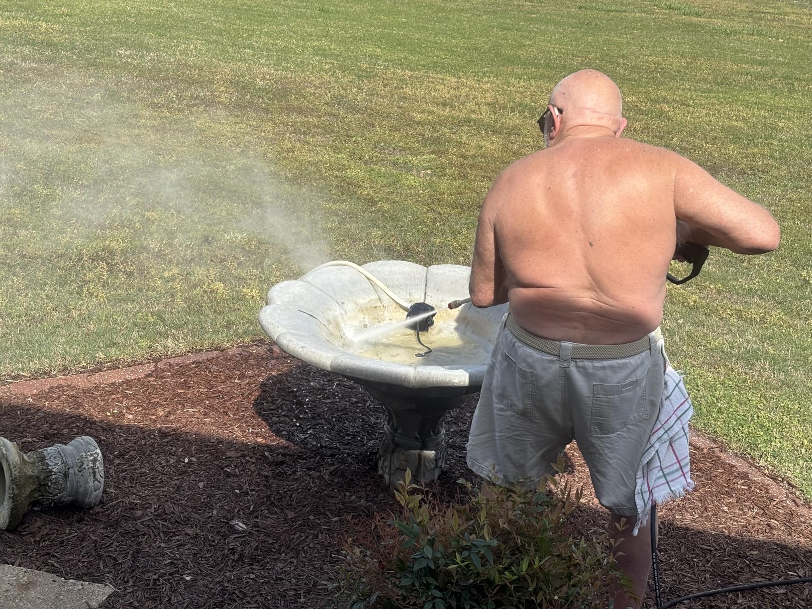Simpson 3400 PSI Gas Pressure Washer, 2.5 GPM Residential Power Washer, Cold Water, 25' Hose, Clean Machine, 49-State Compliant (CM61083) customer photo 2