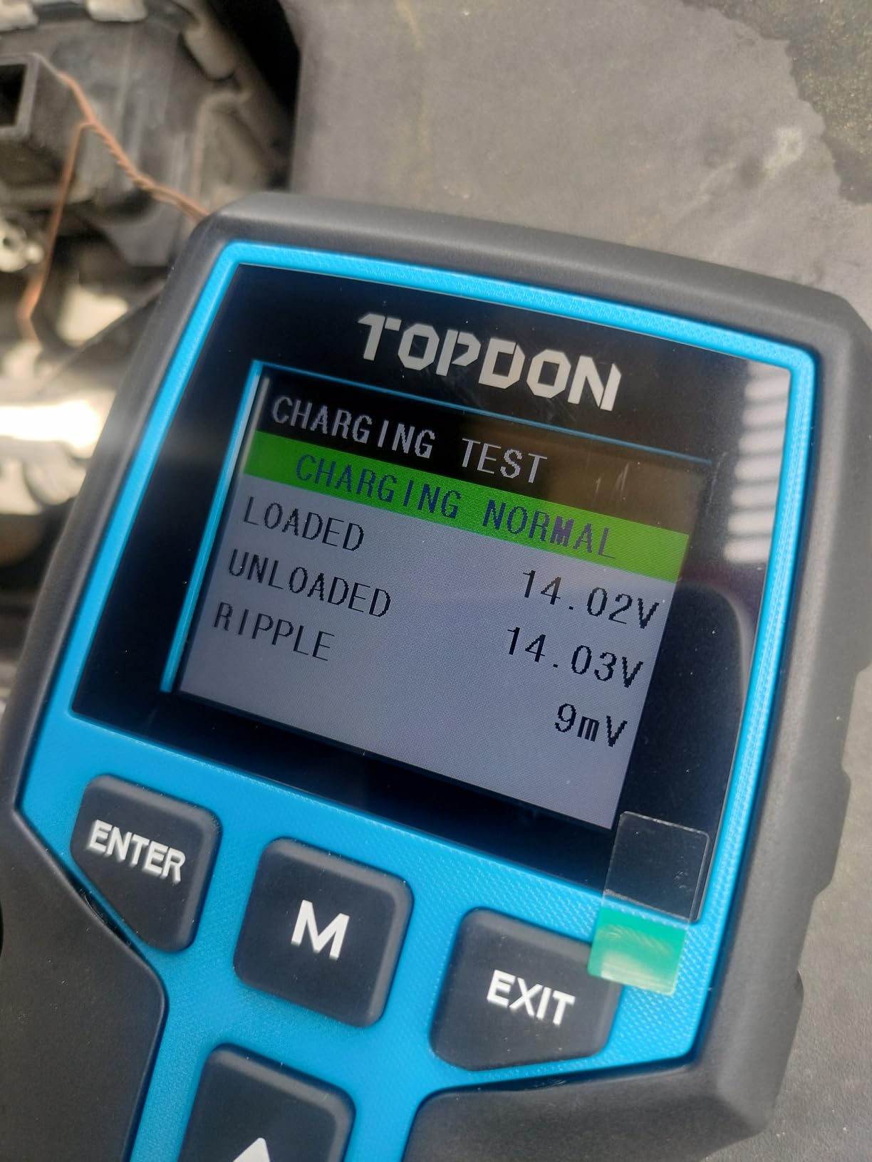 Car Battery Tester 24V 12V Load Tester, TOPDON BT200 100-2000CCA Automotive Alternator Tester Digital Auto Battery Analyzer Charging Cranking System Tester for Car Truck Motorcycle ATV SUV Boat Yacht customer photo 2