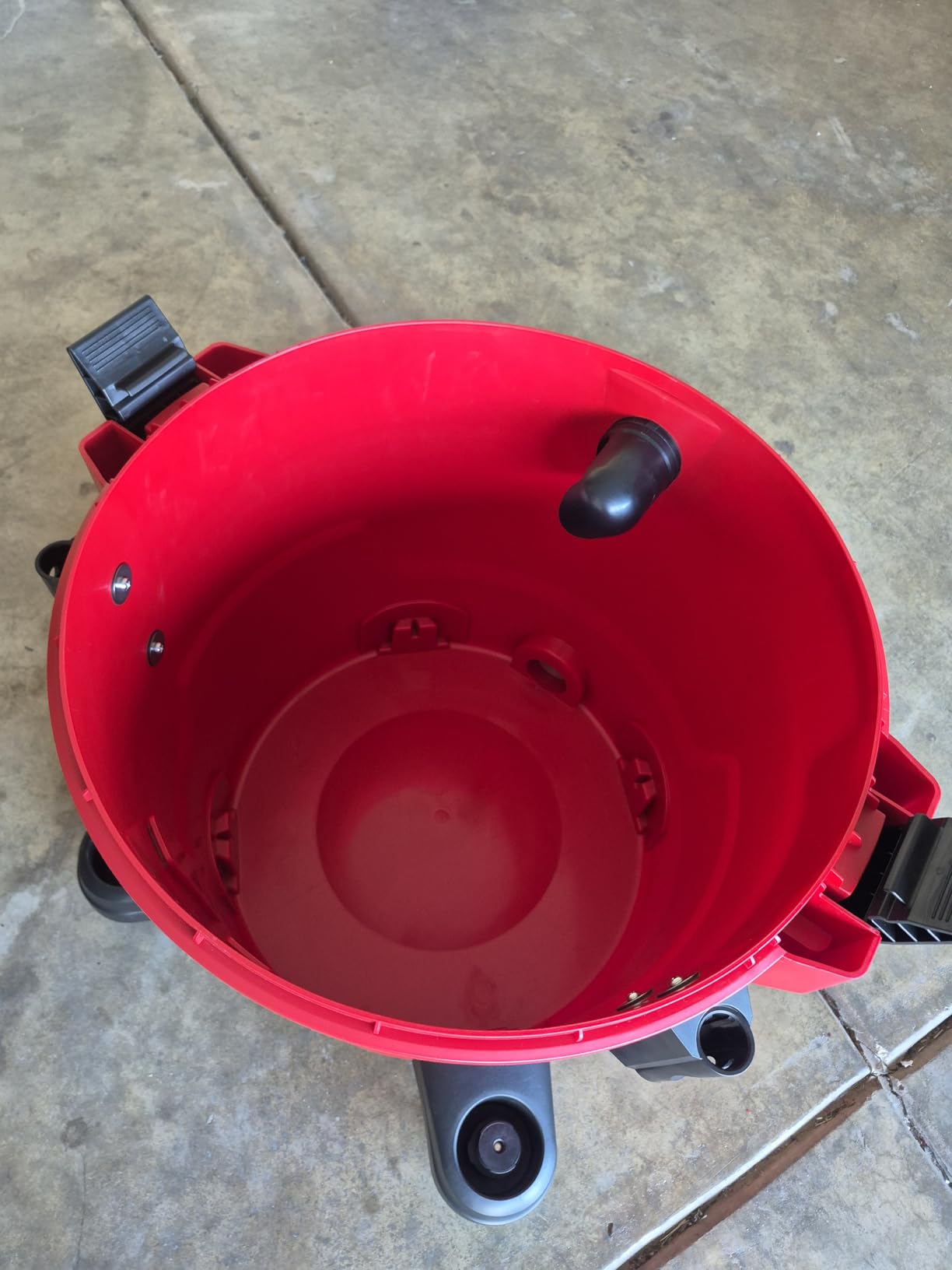 Vacmaster 12-Gallon 5.5 Peak HP Heavy-Duty Wet/Dry Vacuum - VJH1211PF 1101 customer photo 1