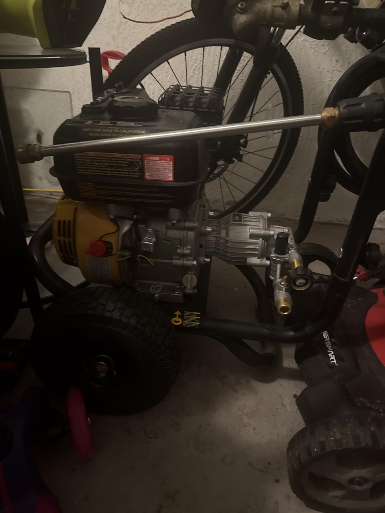 DeWalt 3300 PSI Gas Pressure Washer, 2.4 GPM, Residential Model DXPW3300-S | Gas Power Washer For Homeowners. AAA Axial Cam Pump, 25' Hose, 5 Nozzles, Ergonomic Spray Gun. 49-State Compliant. DXPW3300-S customer photo 1
