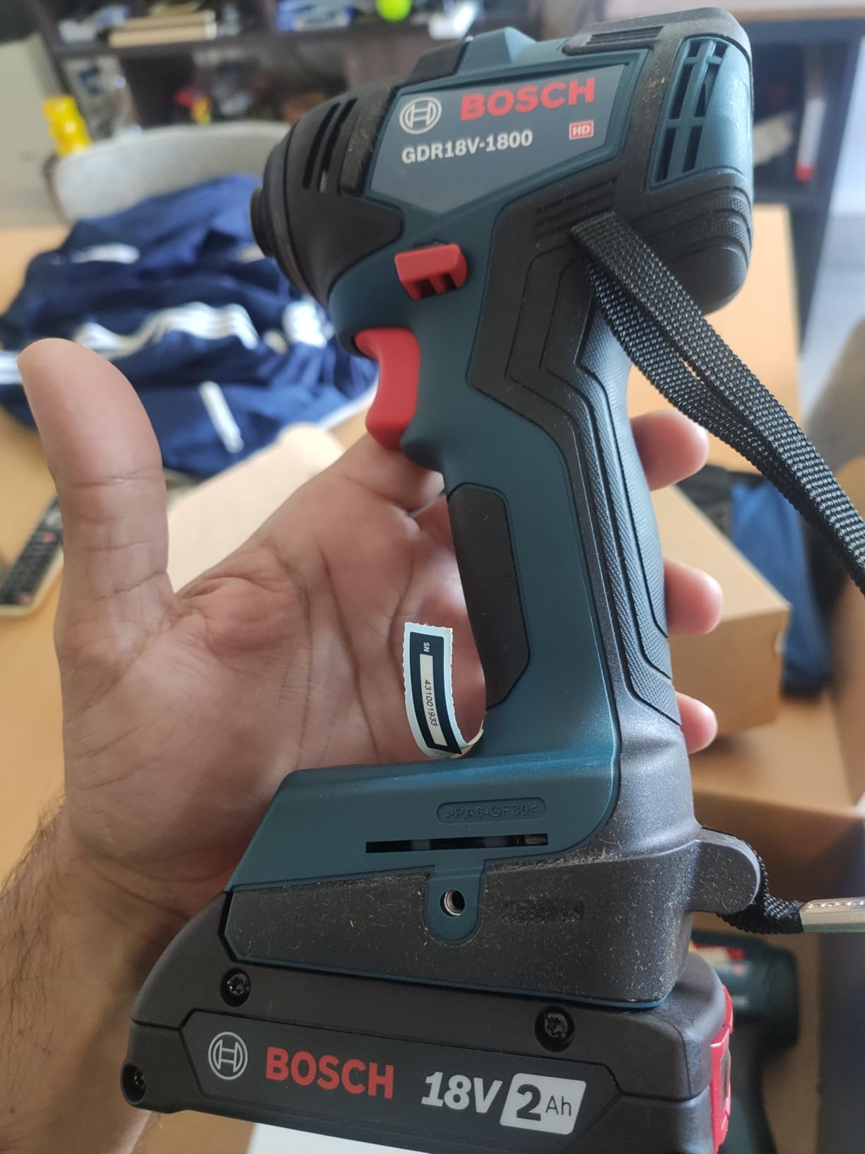 Bosch GXL18V-27B22 18V Brushless Compact Drill Driver and Impact Driver 2-Tool Combo Kit with Batteries, Charger, and Bag customer photo 2