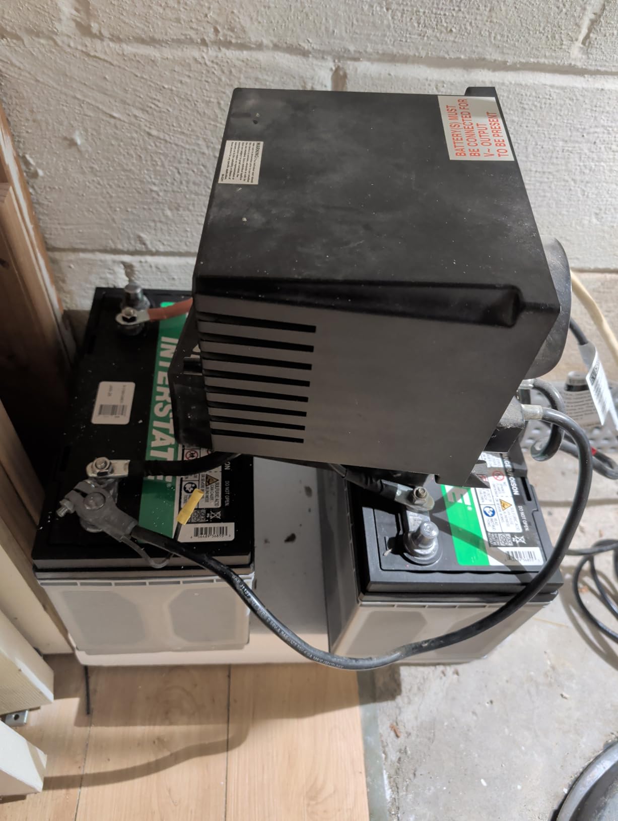 Interstate Batteries Marine/RV Battery 12V 100Ah 825CCA Group 31M AGM customer photo 1