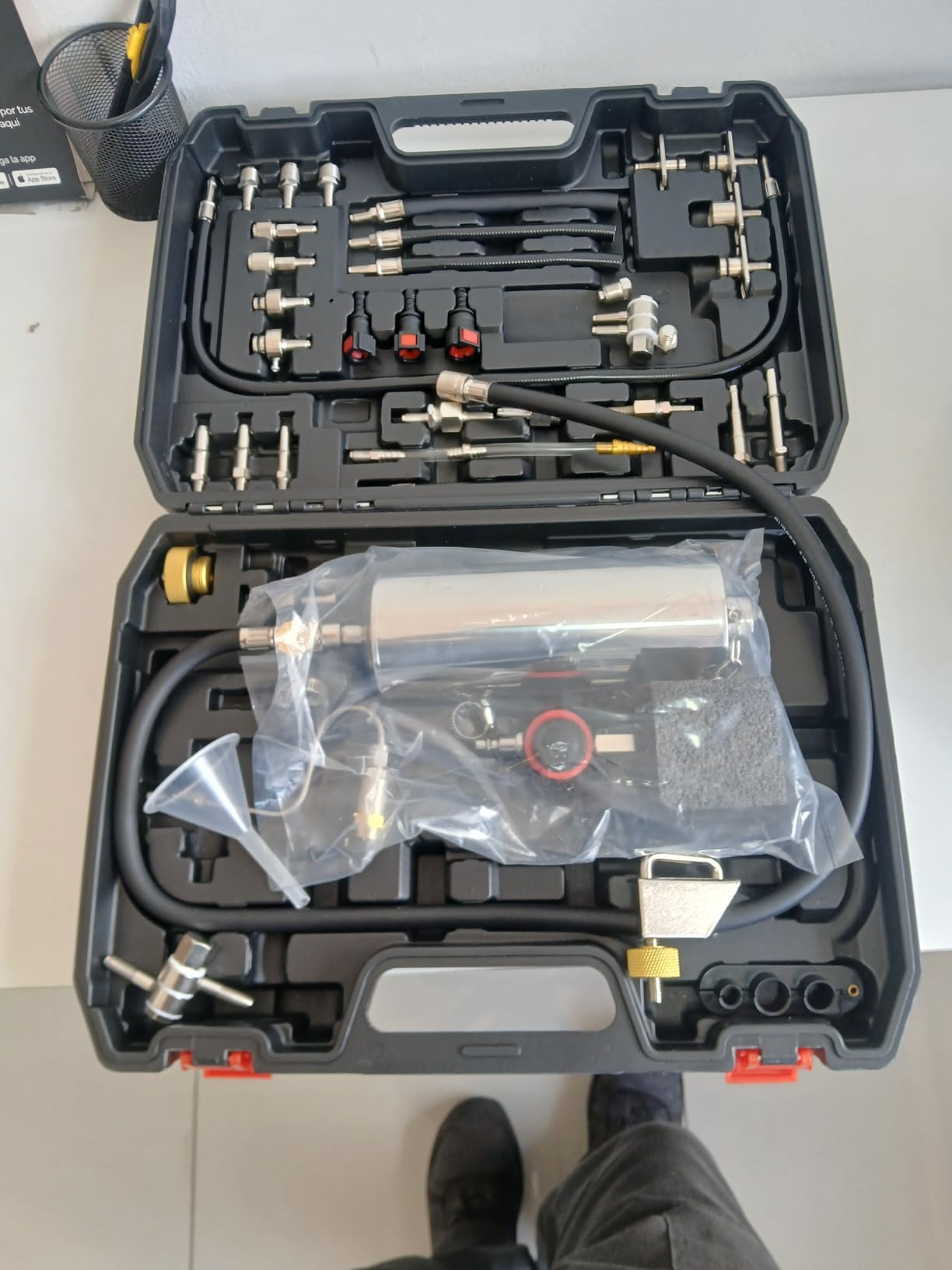 AUTOOL Fuel Injector Cleaner Kit Fuel System Cleaner, Non-dismantle Fuel Injector Cleaner Tester 1000ML 150PSI Automotive Intake Valve Manifold Throttle Body Catalytic Converter Cleaner customer photo 2