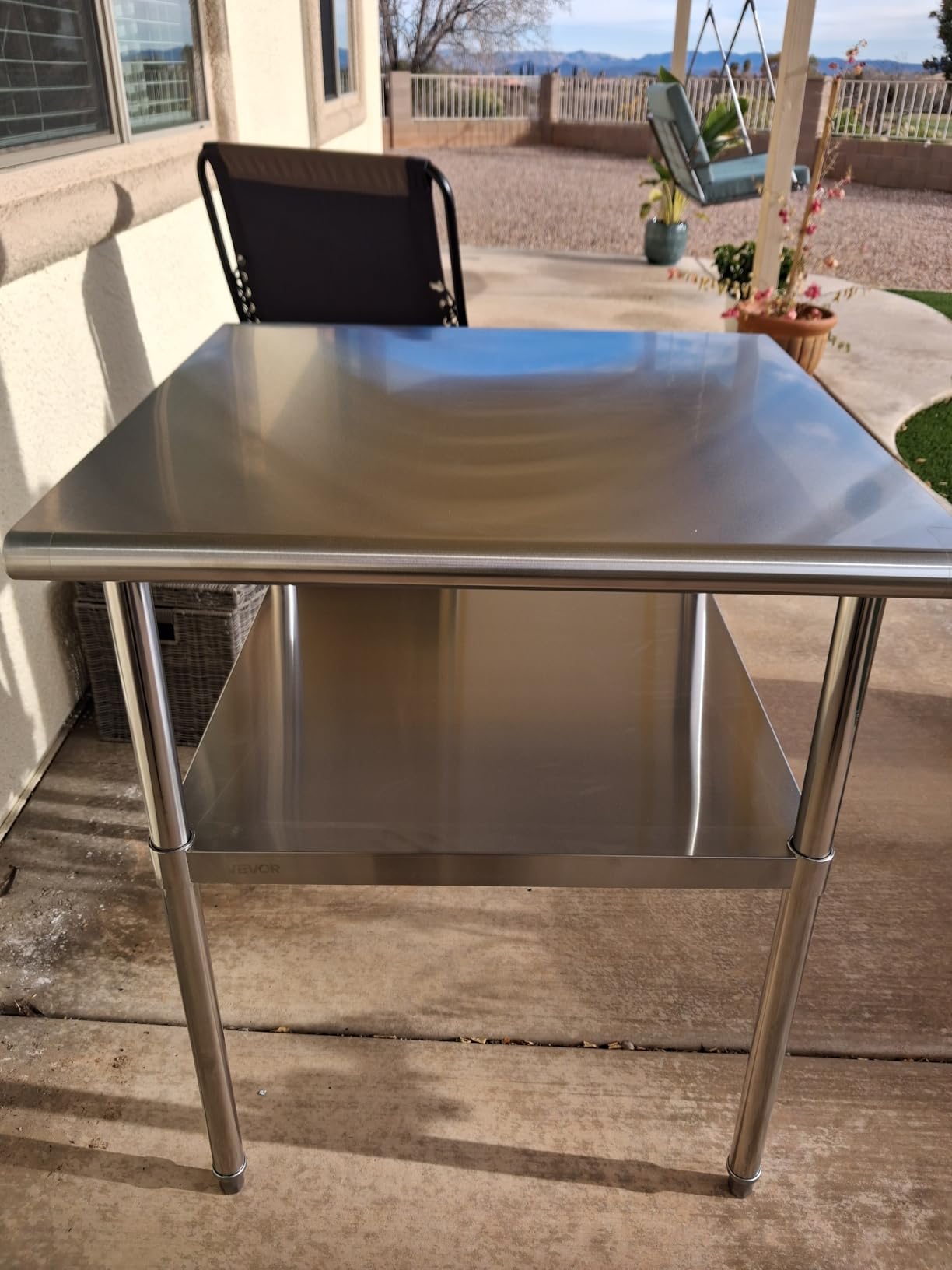 VEVOR Stainless Steel Prep Table, 30 x 30 x 36 Inch, 800lbs Load Capacity Heavy Duty Metal Worktable with Adjustable Undershelf & Feet, Commercial Workstation for Kitchen Garage Restaurant Backyard customer photo 2