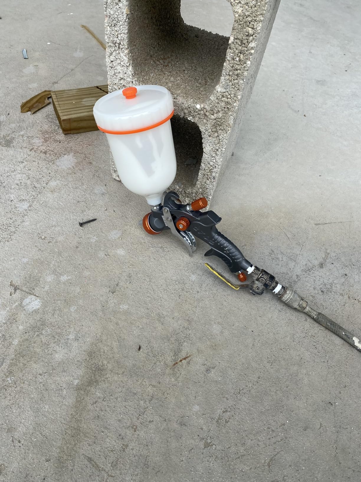 REFINE HVLP Air Gravity Spray Gun Sets, 2-Spray Paint Gun, 1.0mm 100ml & 1.4/1.7mm 600ml Auto Paint Sprayer Gun with Air Regulator for Car Paint, Primer, Topcoat & Touch-Up, Furniture, House Painting customer photo 1