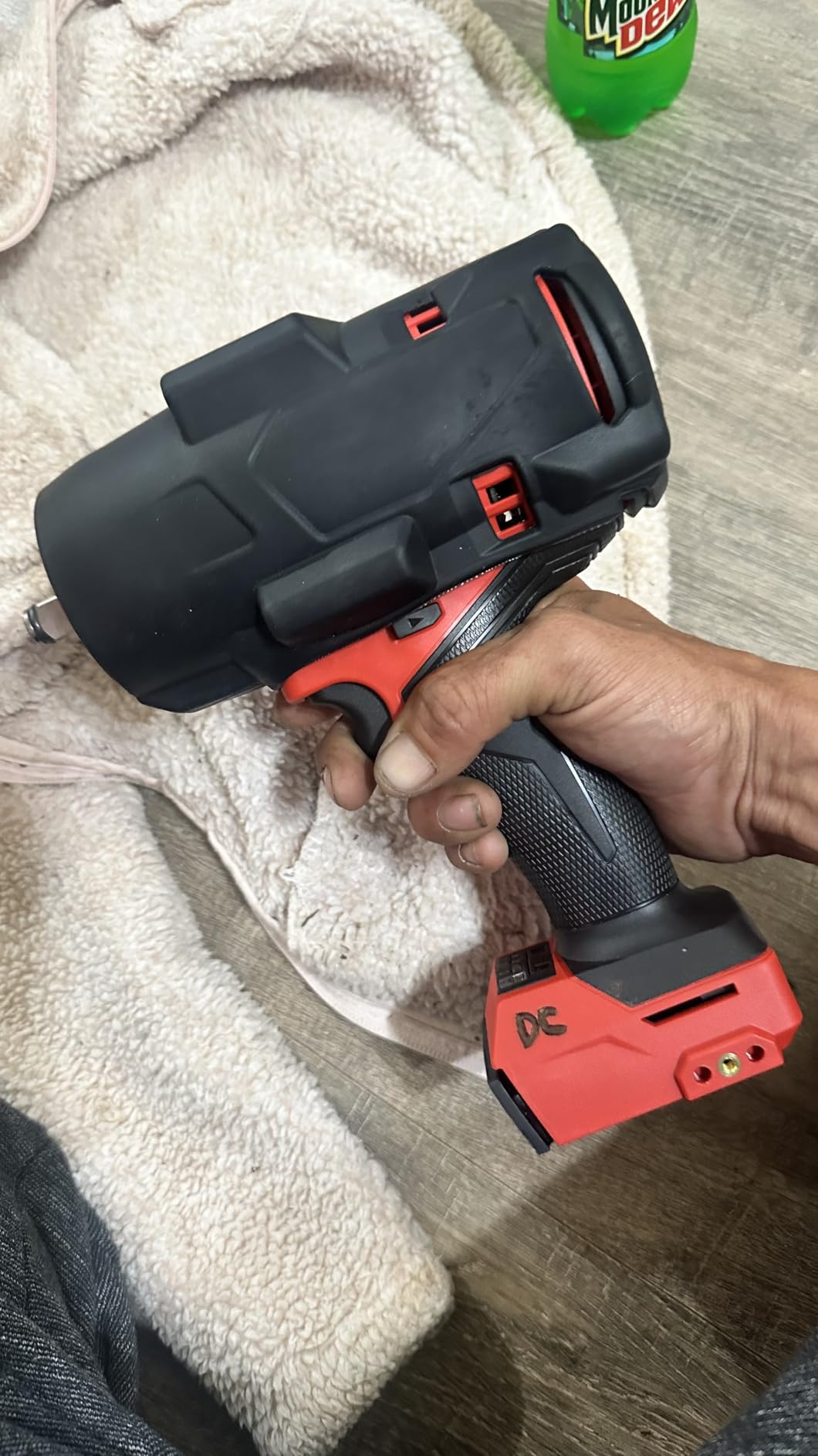 Milwaukee Electric - M18 Fuel 1/2 HIGH Torque Impact Wrench W/FRICTION RING (2854-20) customer photo 1