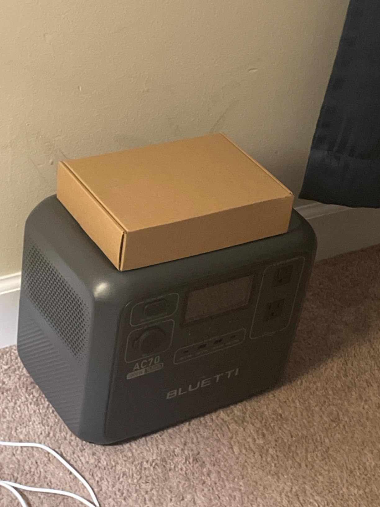 BLUETTI AC70 Portable Power Station, 768Wh Solar Generator with 2 1000W AC Outlets, 100W Type-C, LiFePO4 Battery Backup for Road Trip, Off-Grid, Power Outage customer photo 1