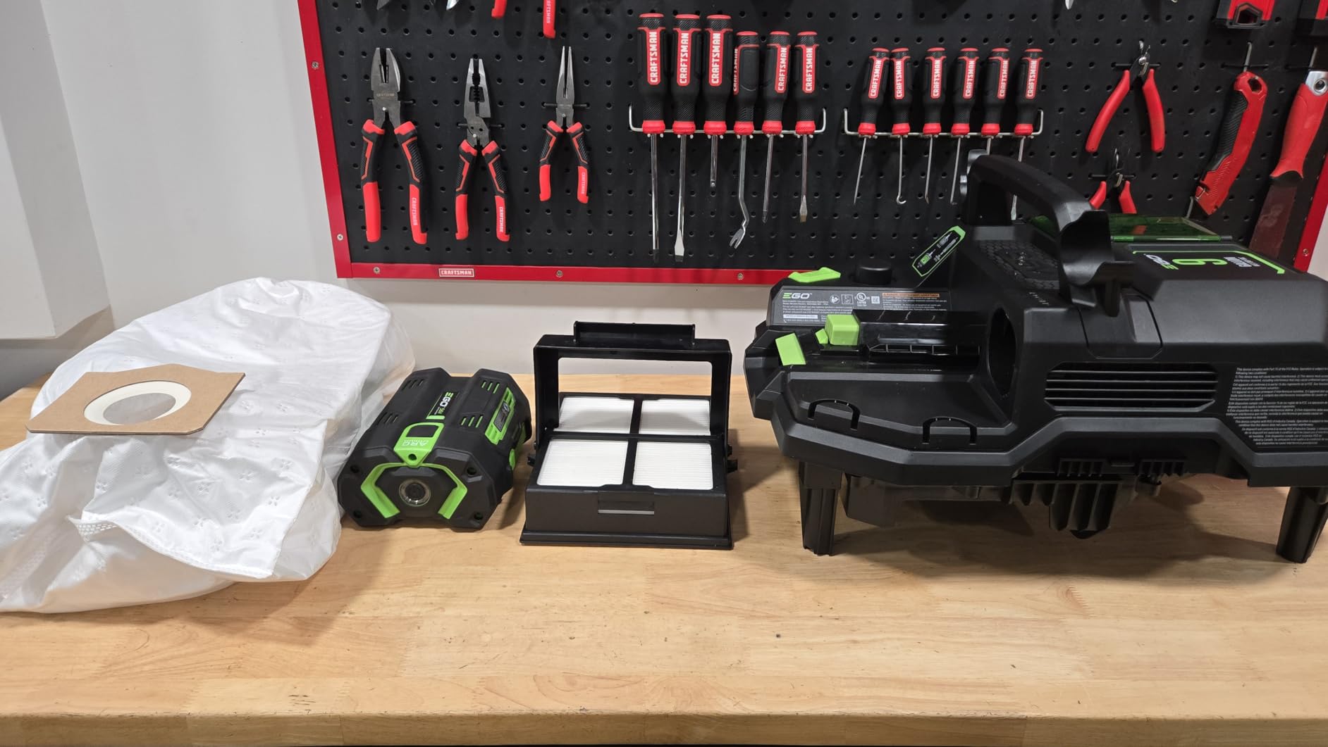 EGO Power+ Shop Vacuum Wet Dry, Car Vac, Portable Cordless Cleaner, 9 Gallon 110 CFM, Includes 56V 5.0Ah Battery and Charger - WDV0904 customer photo 1