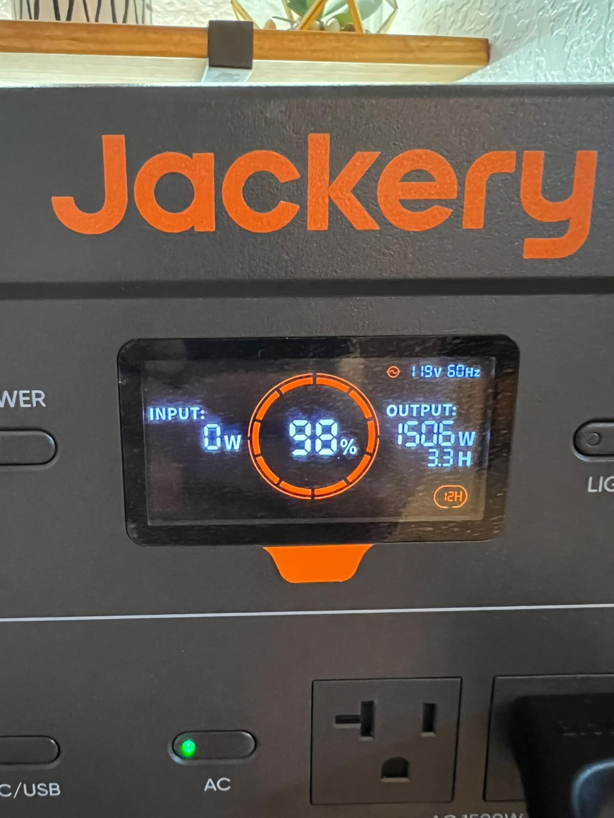 Jackery Explorer 1000 v2 Portable Power Station, 1070Wh LiFePO4 Battery, 1500W AC/100W USB-C Output, 1 Hr Fast Charge, Solar Generator for Camping, Emergency, RV, Off-Grid Living customer photo 2