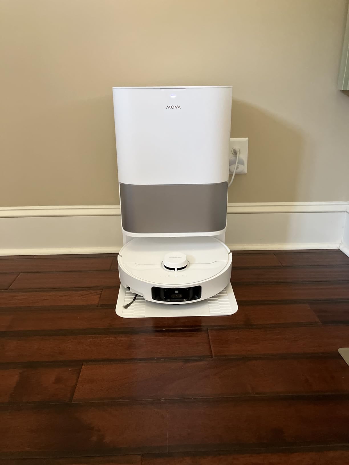 Mova P10 Pro Ultra Robot Vacuum and Mop 13,000Pa Suction, 140°F Hot Water Auto Mop Washing & Drying, Dual Spinning Extenable Mop, 10.5mm Lifting for Carpet, 360°Obstacle Avoidance, App Control customer photo 1