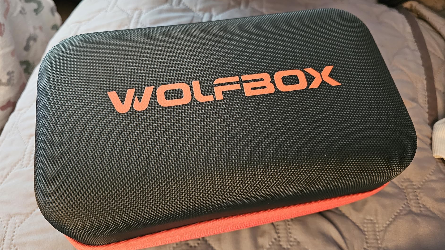WOLFBOX 3000A Jump Starter with Air Compressor, 59.2Wh&160PSI Portable Car Battery Jump Starter with 65W Fast Charging, 12V Battery Pack (8L Gas 6L Diesel Engine) with Boost, Light and Jumper Cables customer photo 1