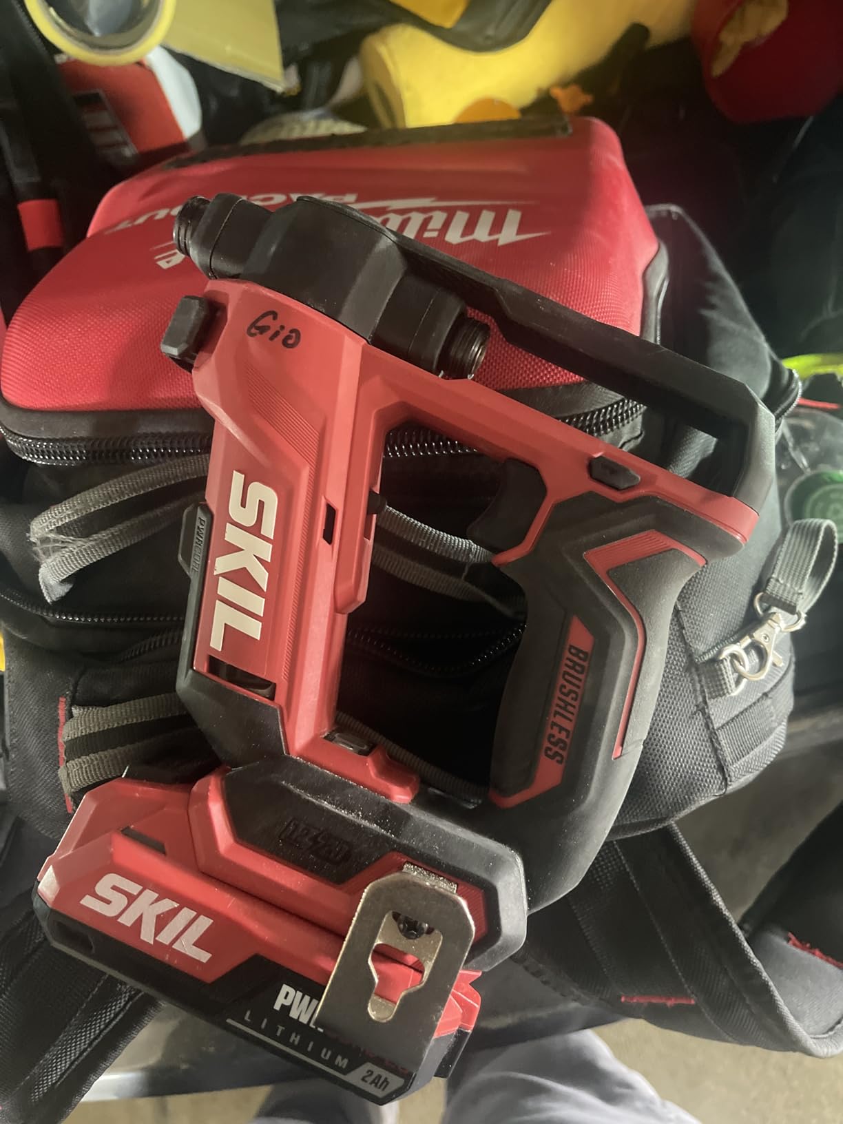 PWR CORE 20 Brushless 20V Flip Drill Driver Kit with Double Collect Flip Head, Torque Settings & Magnetic On-board Storage, Includes 2.0 Ah USB-C Battery and Charger - DL6300D-12 customer photo 1