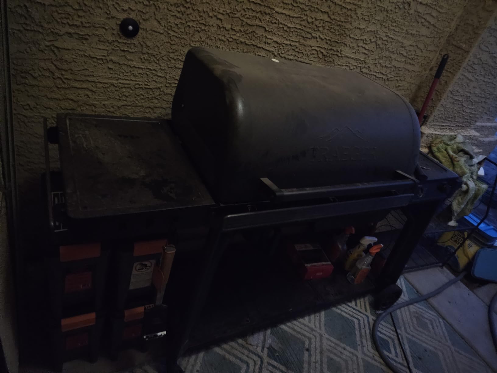 Traeger Woodridge Pro Electric Wood Pellet Grill and Smoker, 970 Sq. In., Outdoor Pellet Smoker Grill with Digital Sensor and Side Shelf, Wi-FIRE Technology, Super Smoke Mode, Black, TFB97JLH customer photo 2
