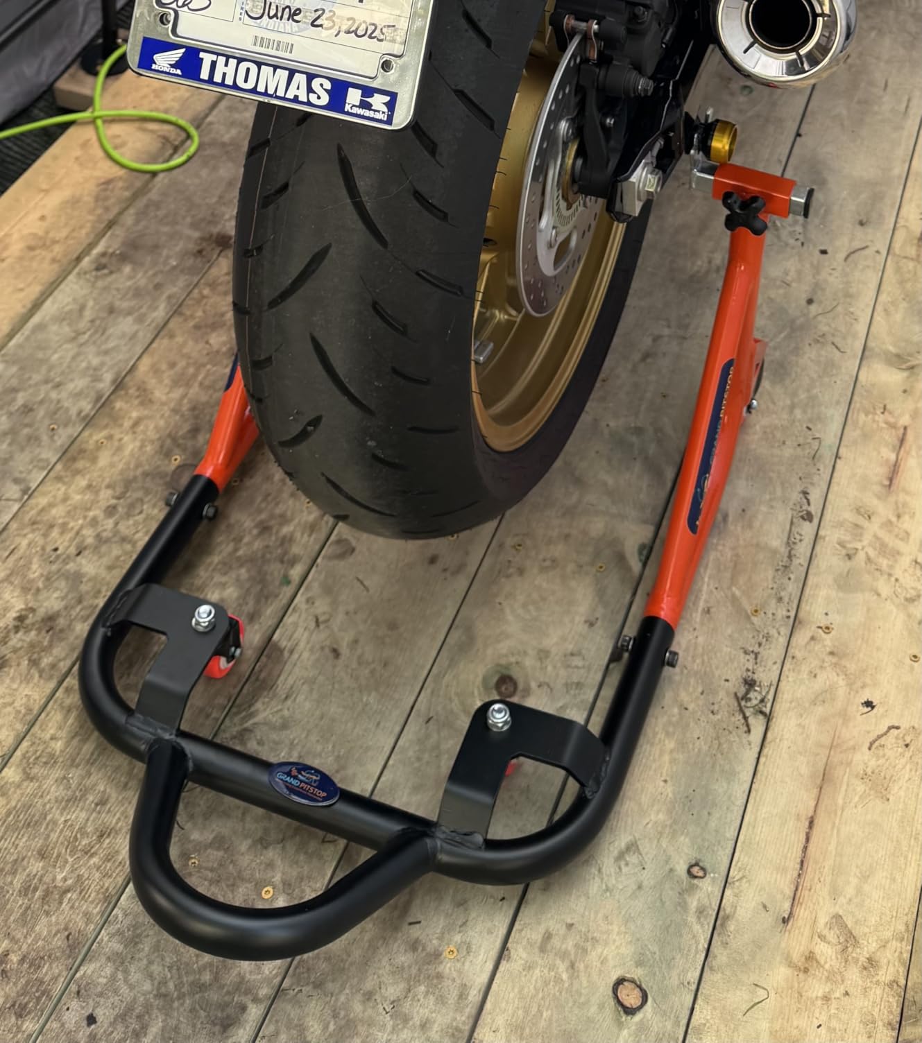 Grand Pitstop Universal Adjustable Rear Paddock Stand for Motorcycle with Swingarm Rest 360° Dismantable, Motorcycle Weight Up to 500 lbs/ 226 Kgs customer photo 2