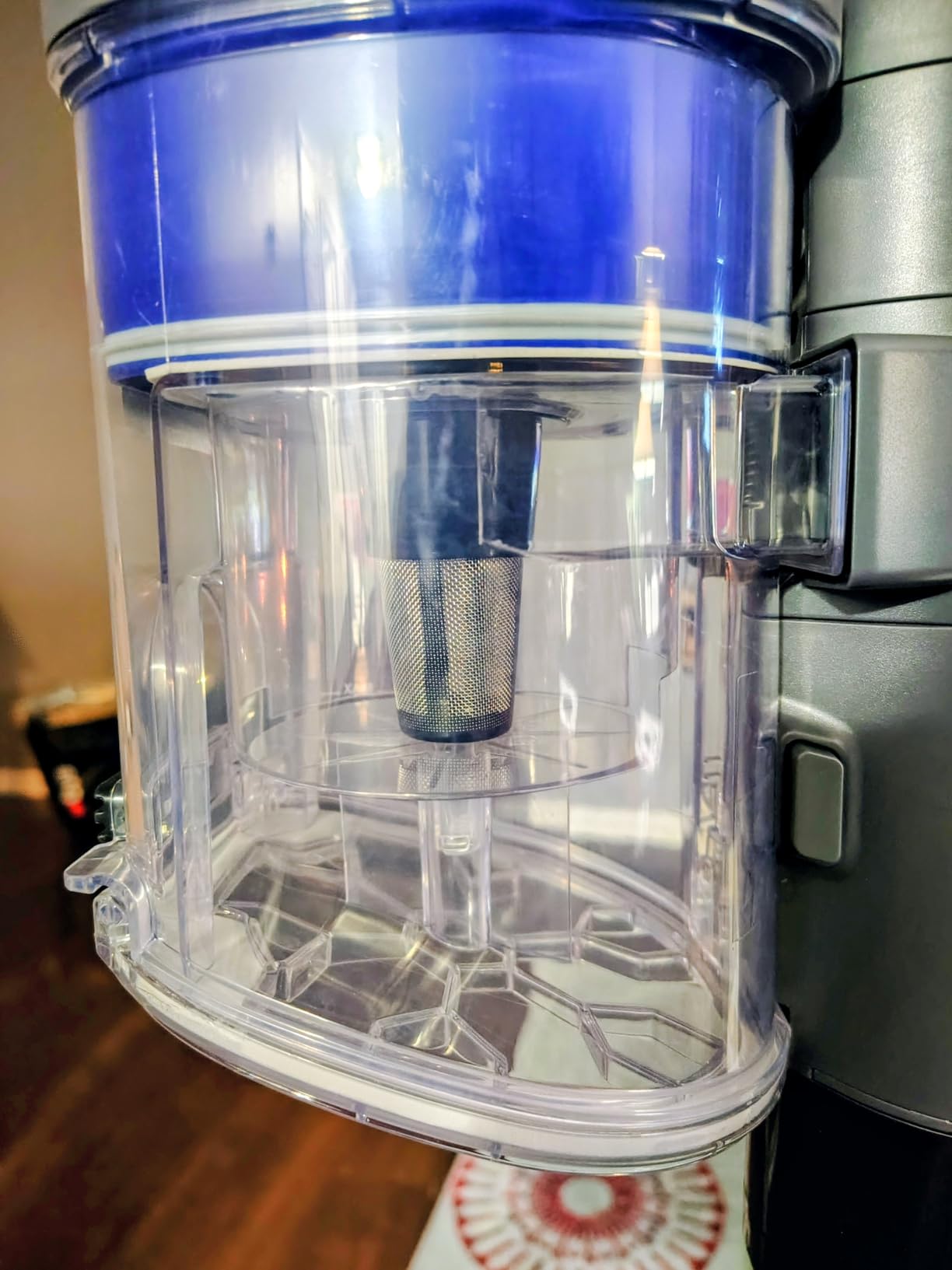 Shark Vertex Cordless Stick Vacuum | Powerful Suction, 60min Runtime, No Hair Wrap | HEPA Filter, XL Dust Cup, DuoClean PowerFins, MultiFLEX Wand | Crevice Tool & Pet Multi-Tool | Silver | IZ464H customer photo 1
