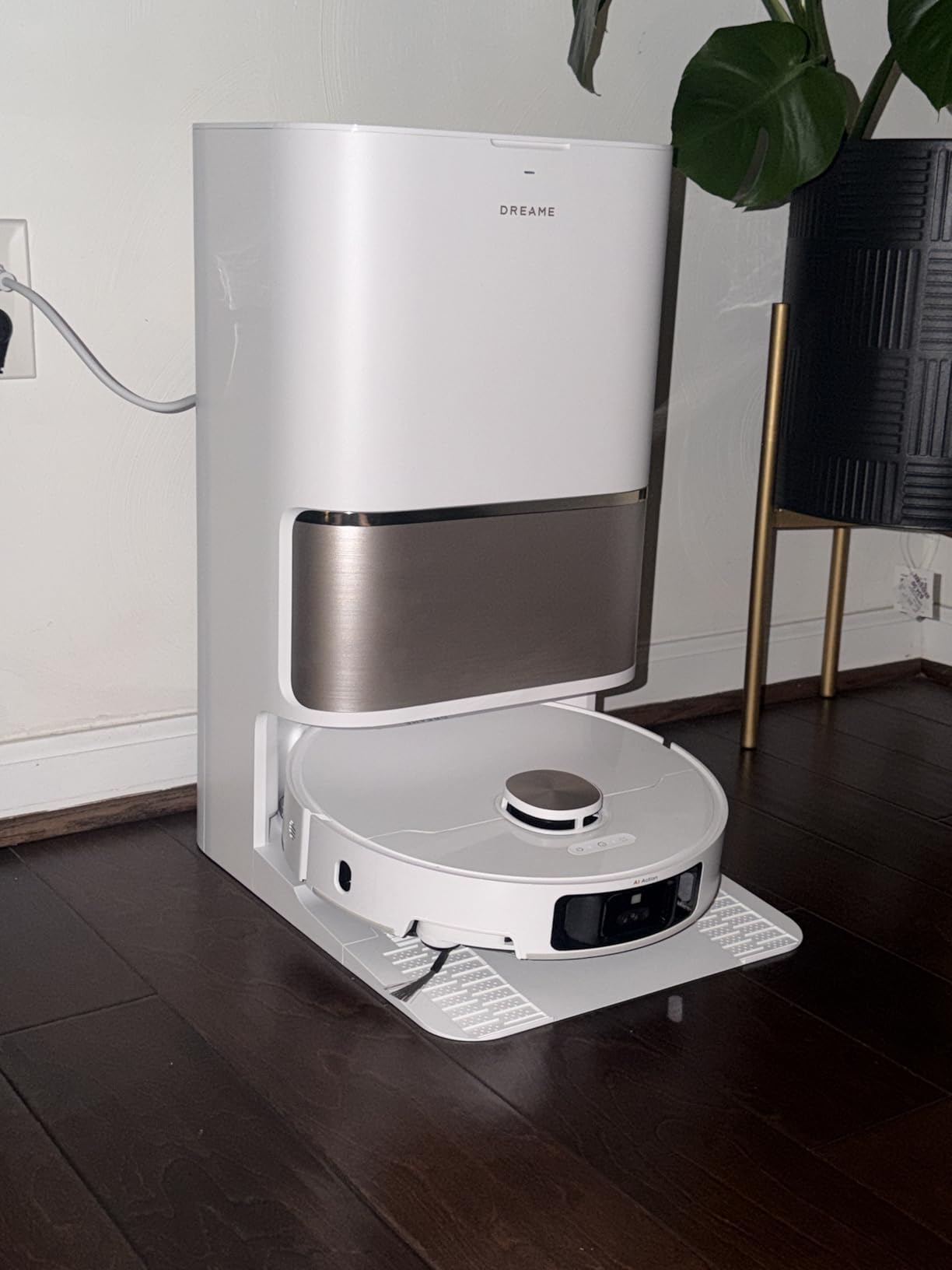 DREAME L50 Ultra Robot Vacuum and Mop Black with Auto-Empty and Mop Self-Cleaning, Precise Obstacle Avoidance, 19,500Pa Suction, HyperStream Detangling DuoBrush customer photo 1