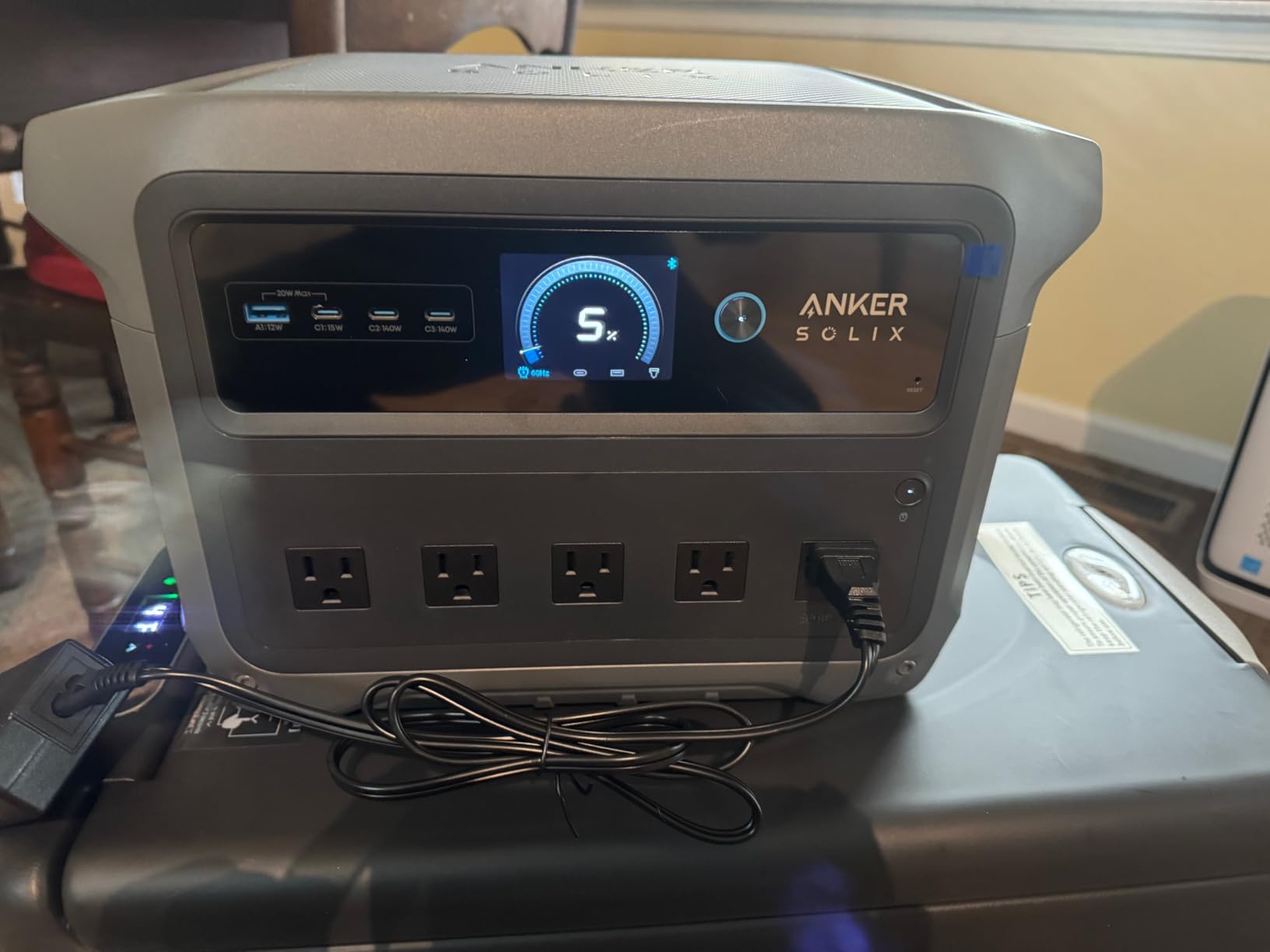 Anker SOLIX C1000 Gen 2 Portable Power Station, 2,000W Peak 3,000W Solar Generator, Full Charge in 49 Min, 1,024Wh LiFePO4 Battery for Home Backup, Power Outages, and Camping customer photo 2